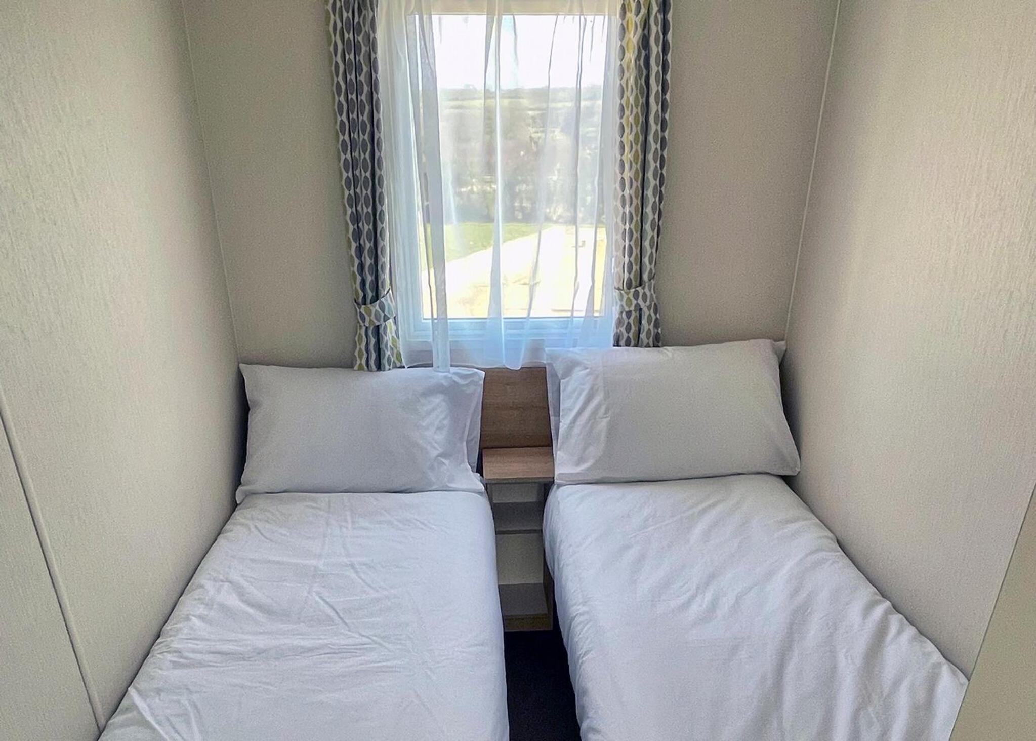 Three-Bedroom Mobile Home photo 3