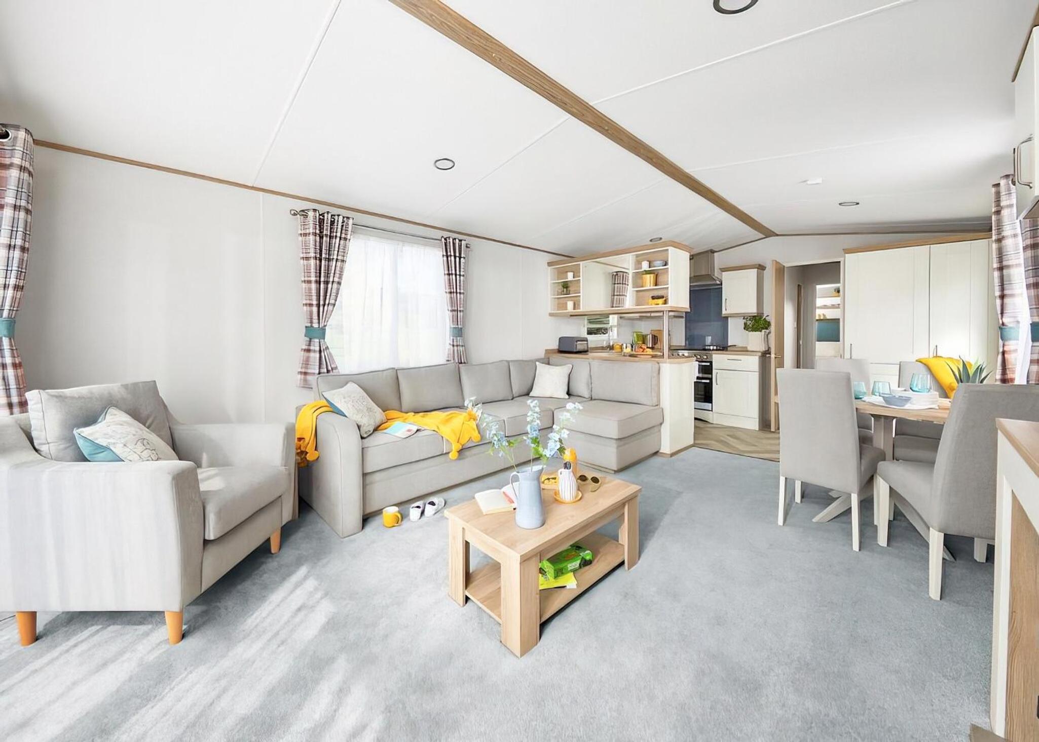 Mobile Home 8 photo 3