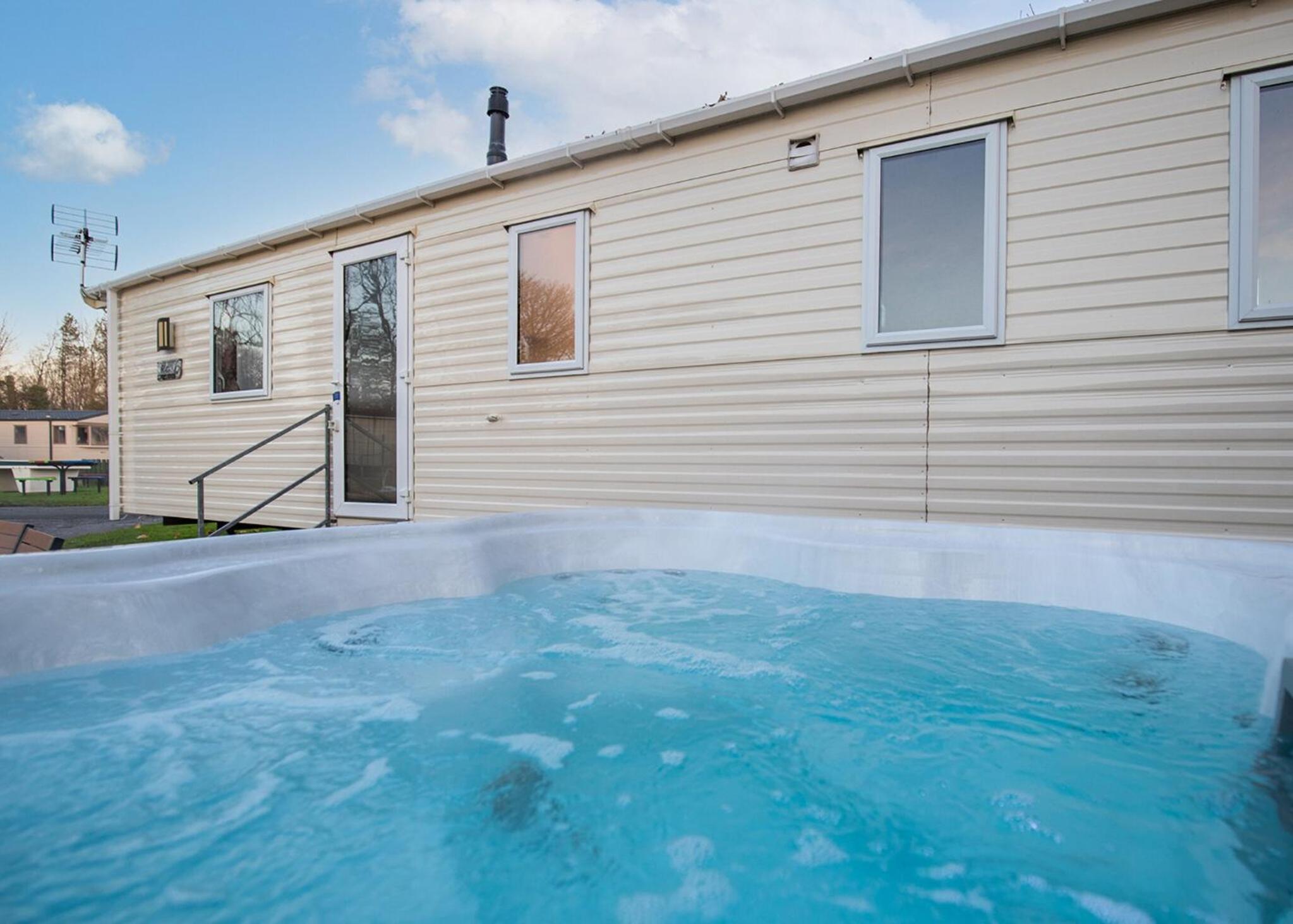 Mobile Home 3 photo 2