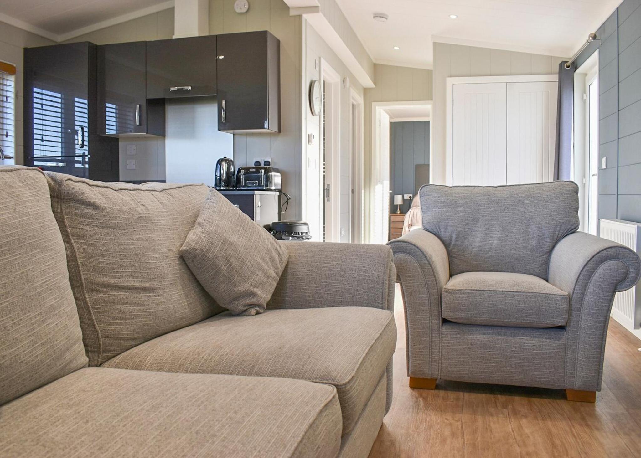 Two-Bedroom House photo 2