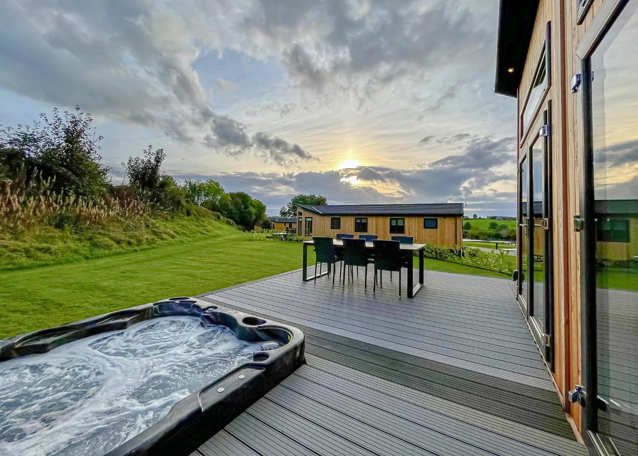 Three-Bedroom Chalet photo 2