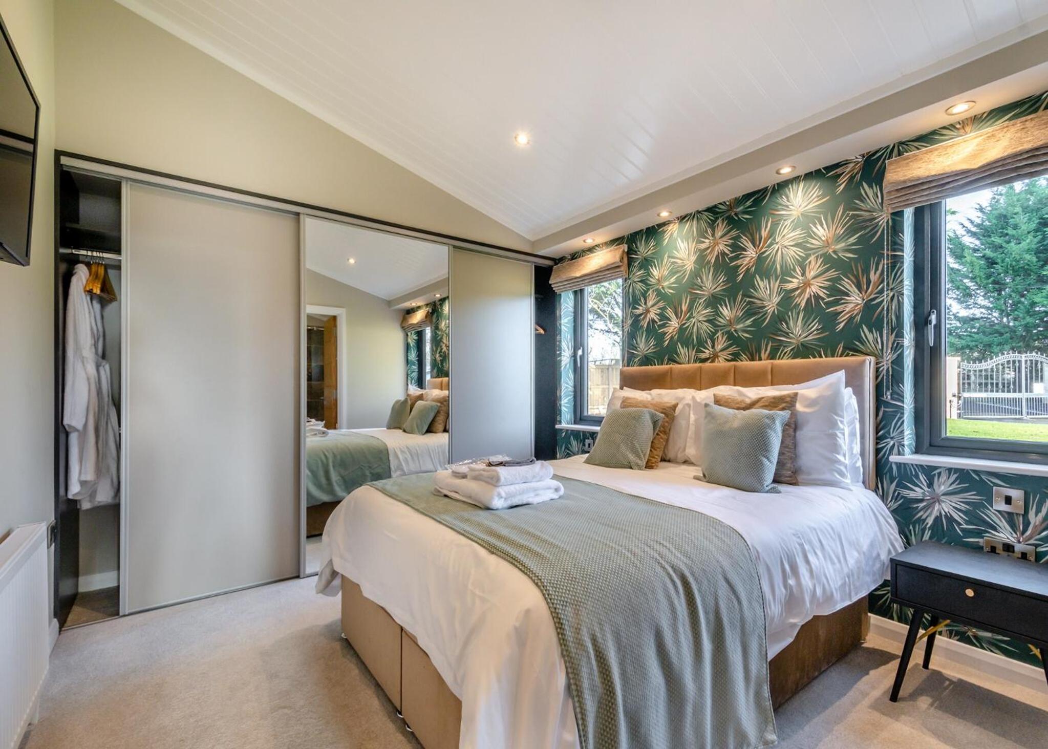 Three-Bedroom House photo 2