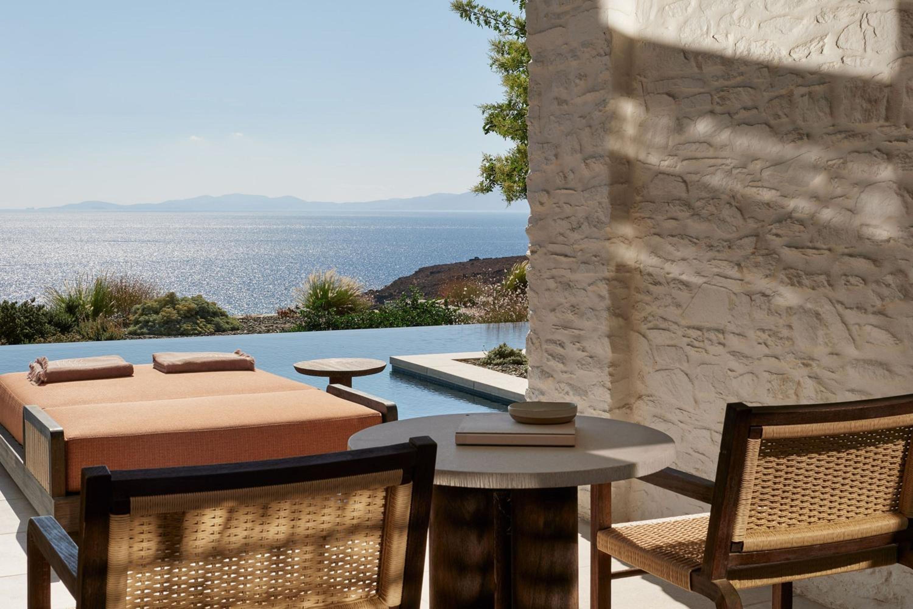 Island Adjoining Suites Sharing Pool photo 2