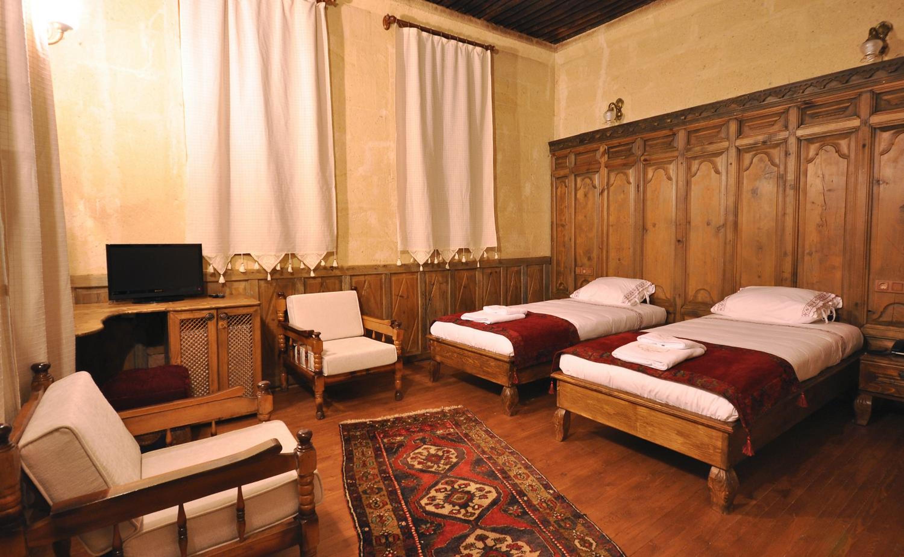Standard Room photo 2