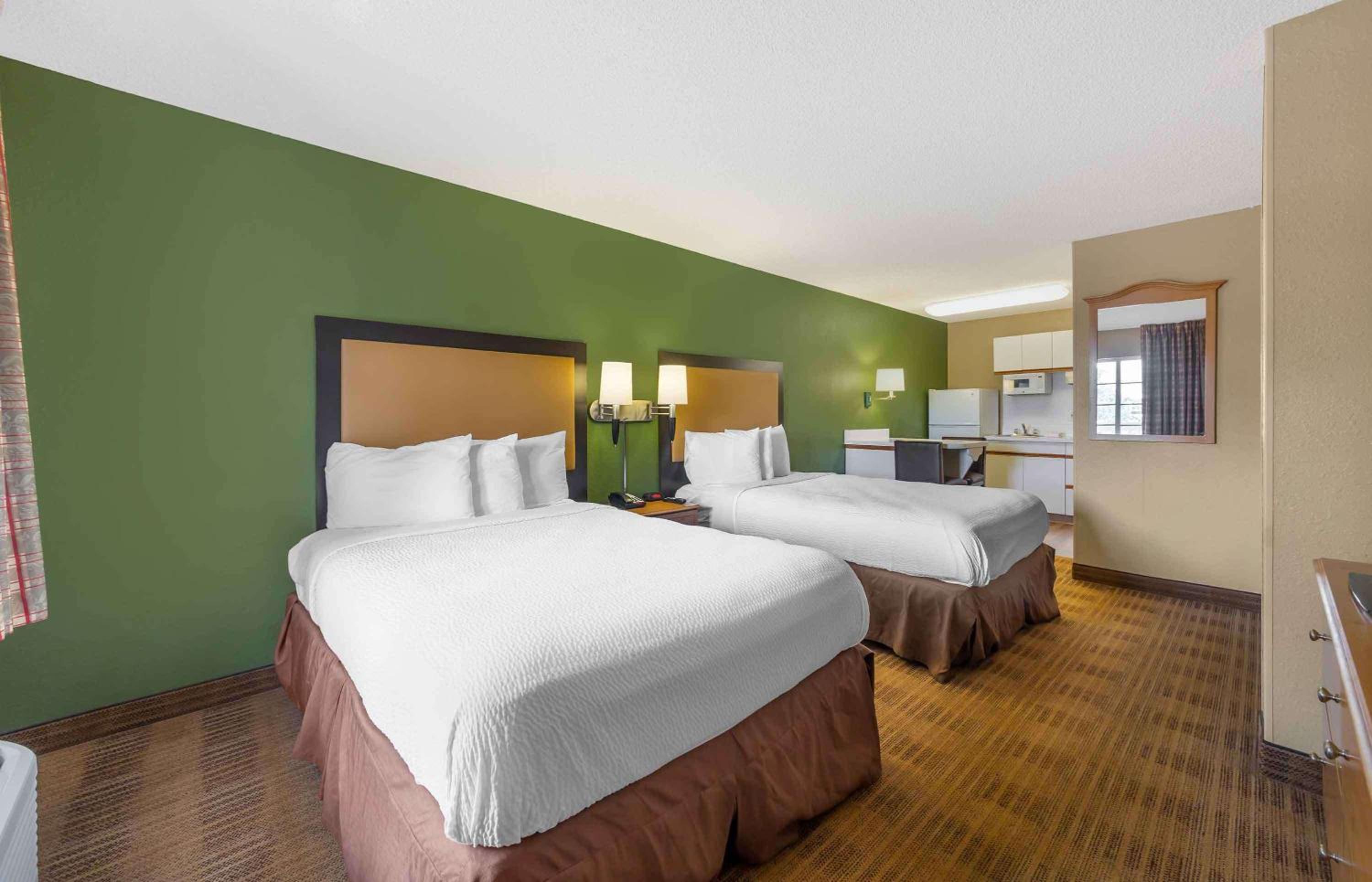 Studio with 2 Double Beds - Non-Smoking - Photo 1