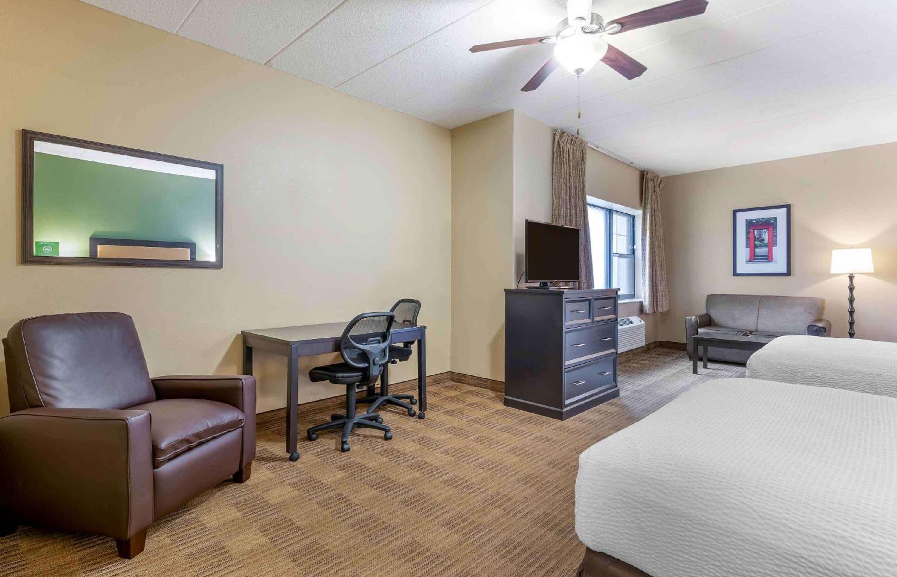 Studio with 2 Double Beds - Non-Smoking - Photo 4