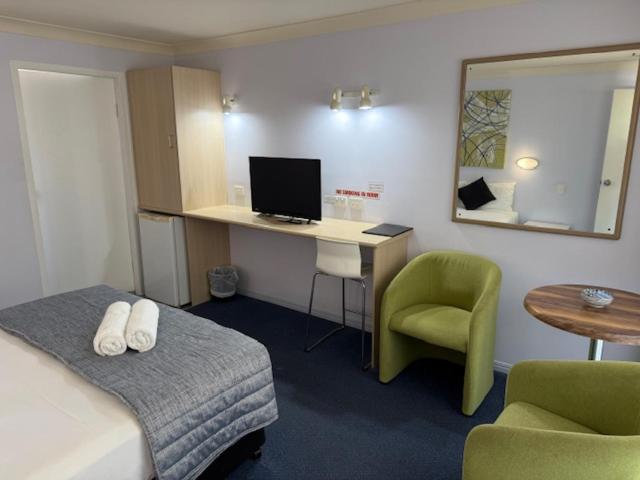 Deluxe Twin Room photo 2