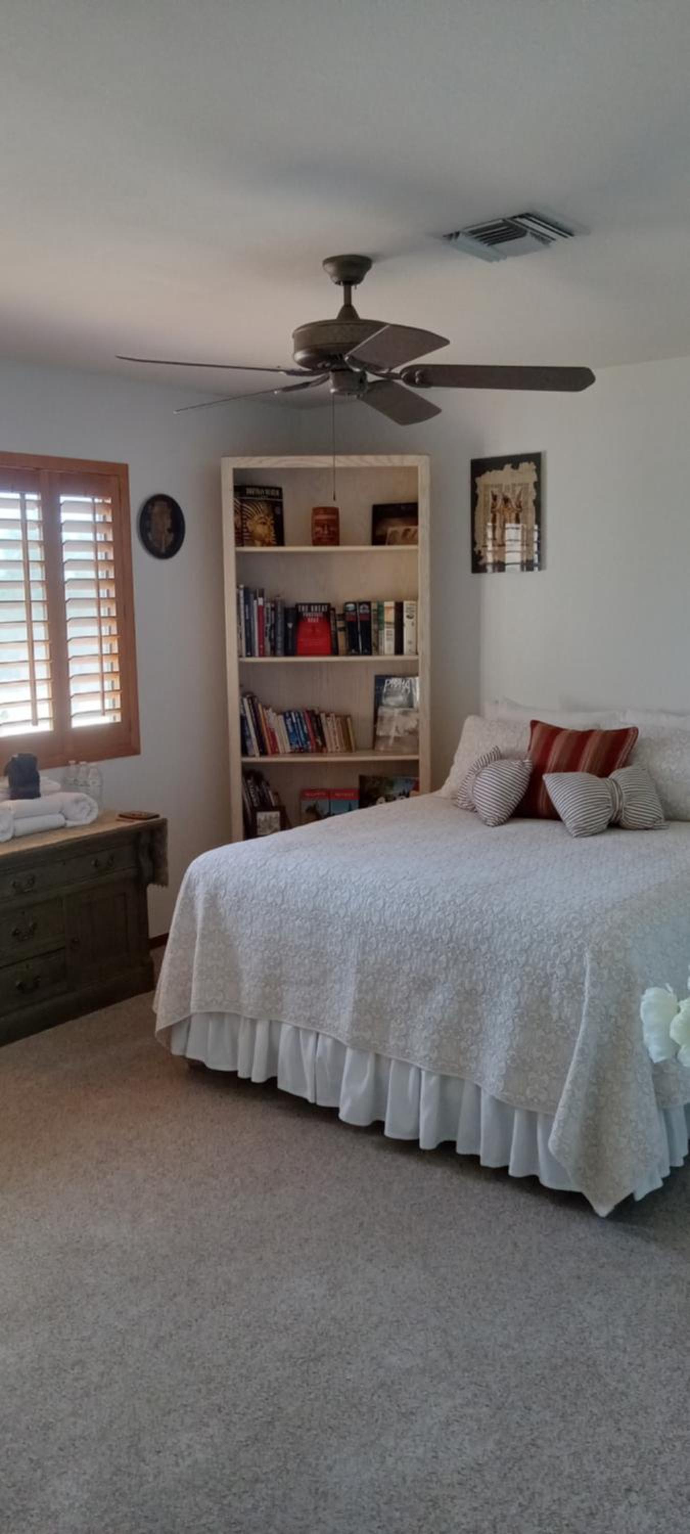 Double Room With Shared Bathroom