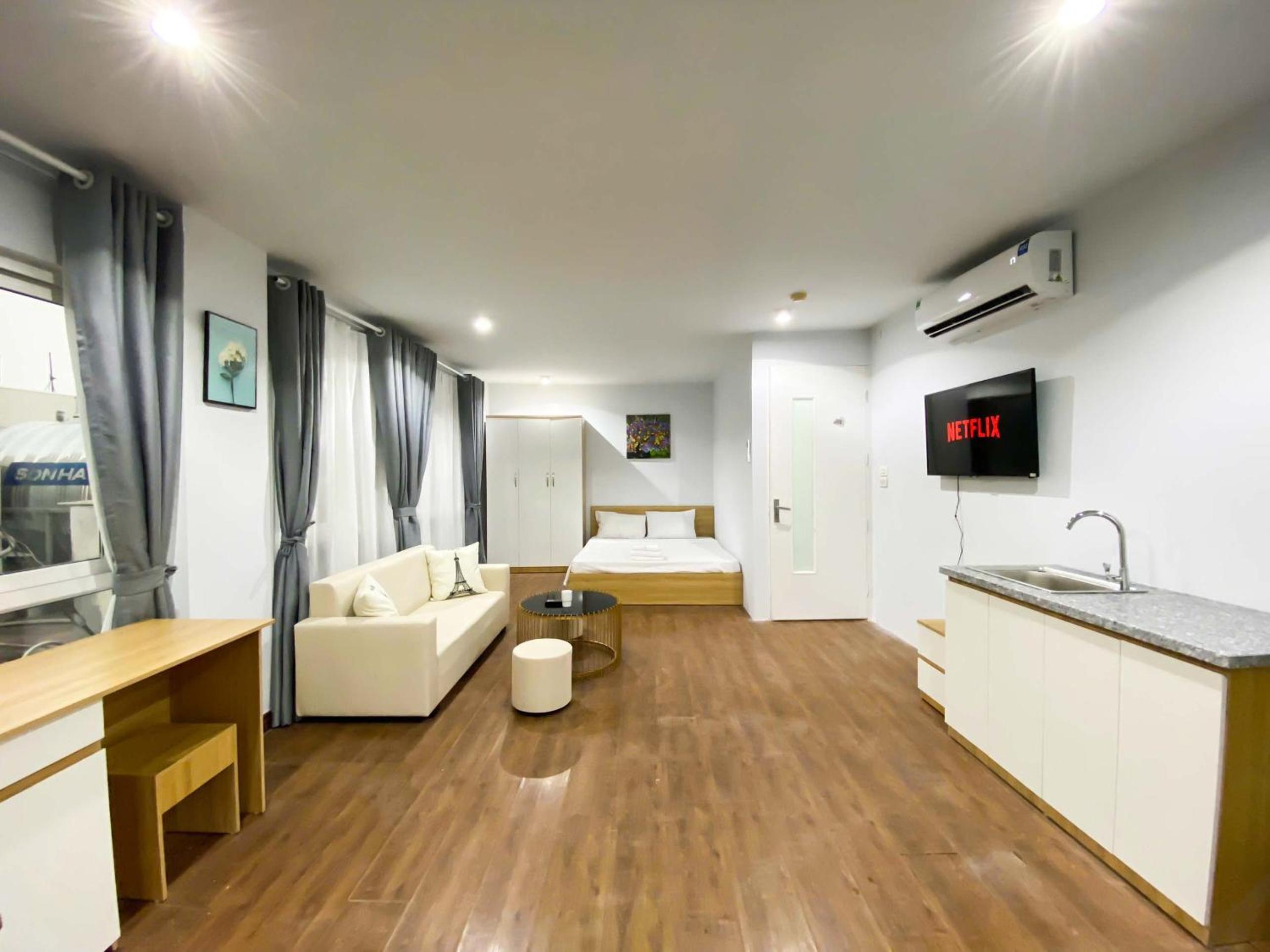 Apartment With View And Balcony