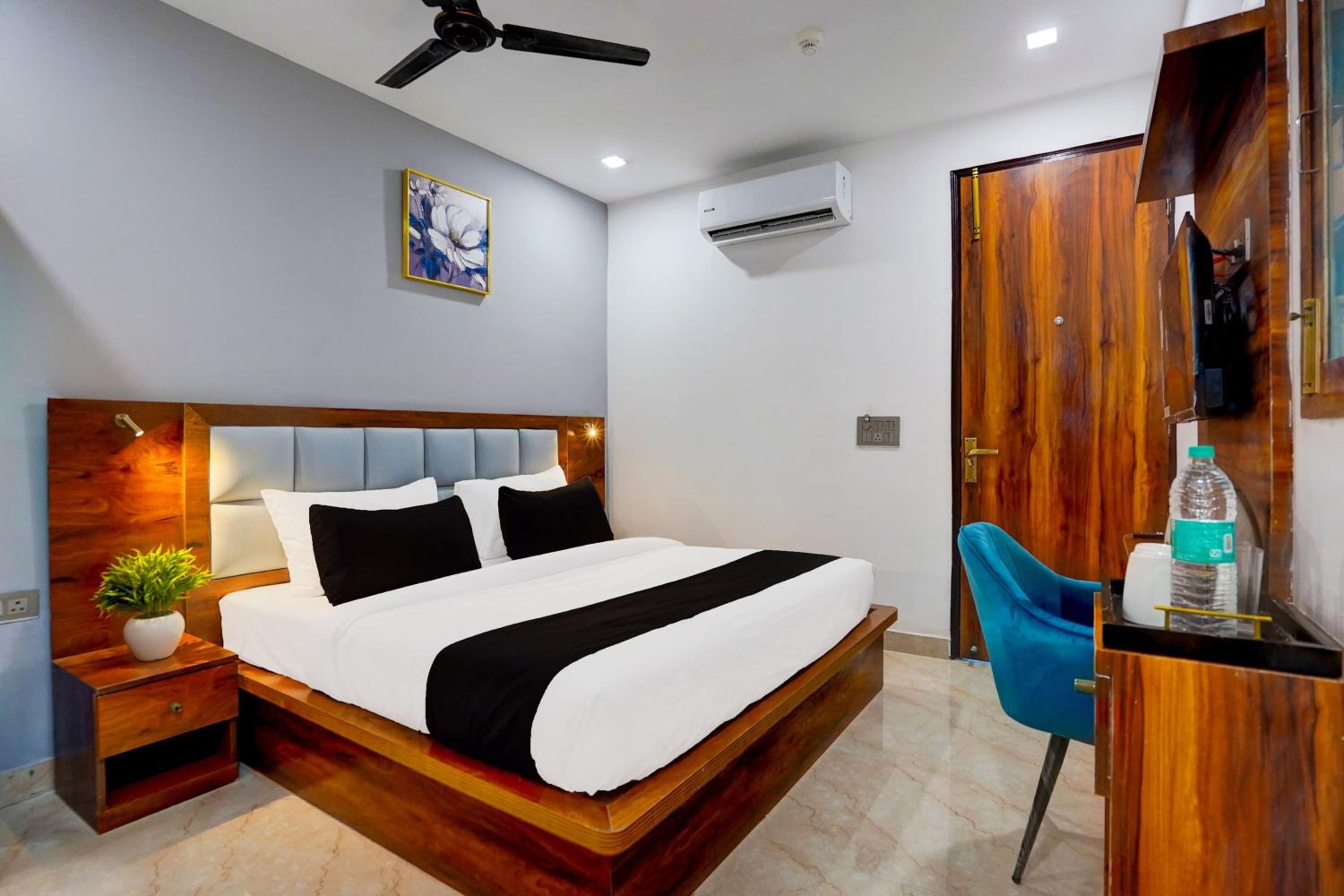 Classic Triple Room photo 1