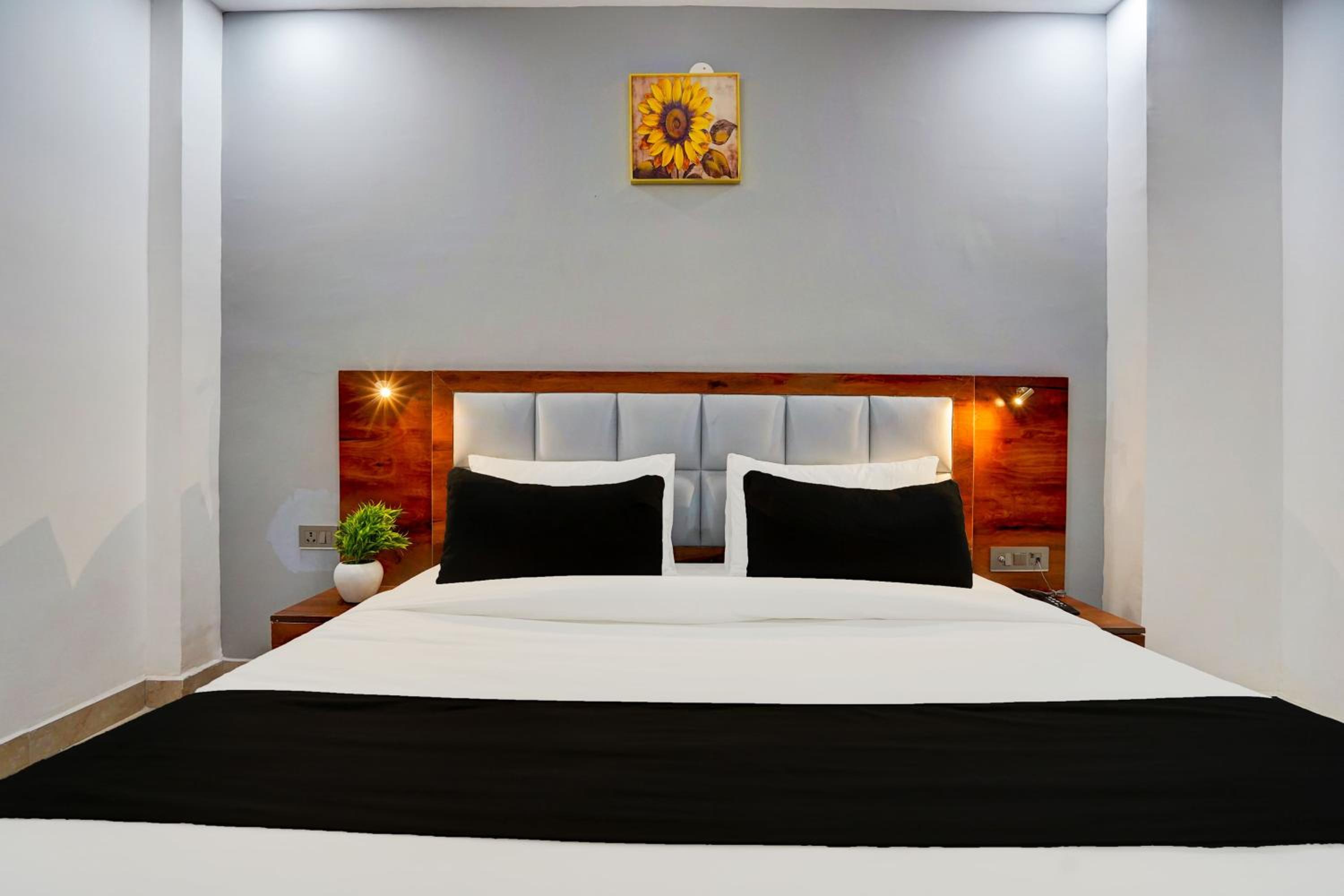 Classic Triple Room photo 2