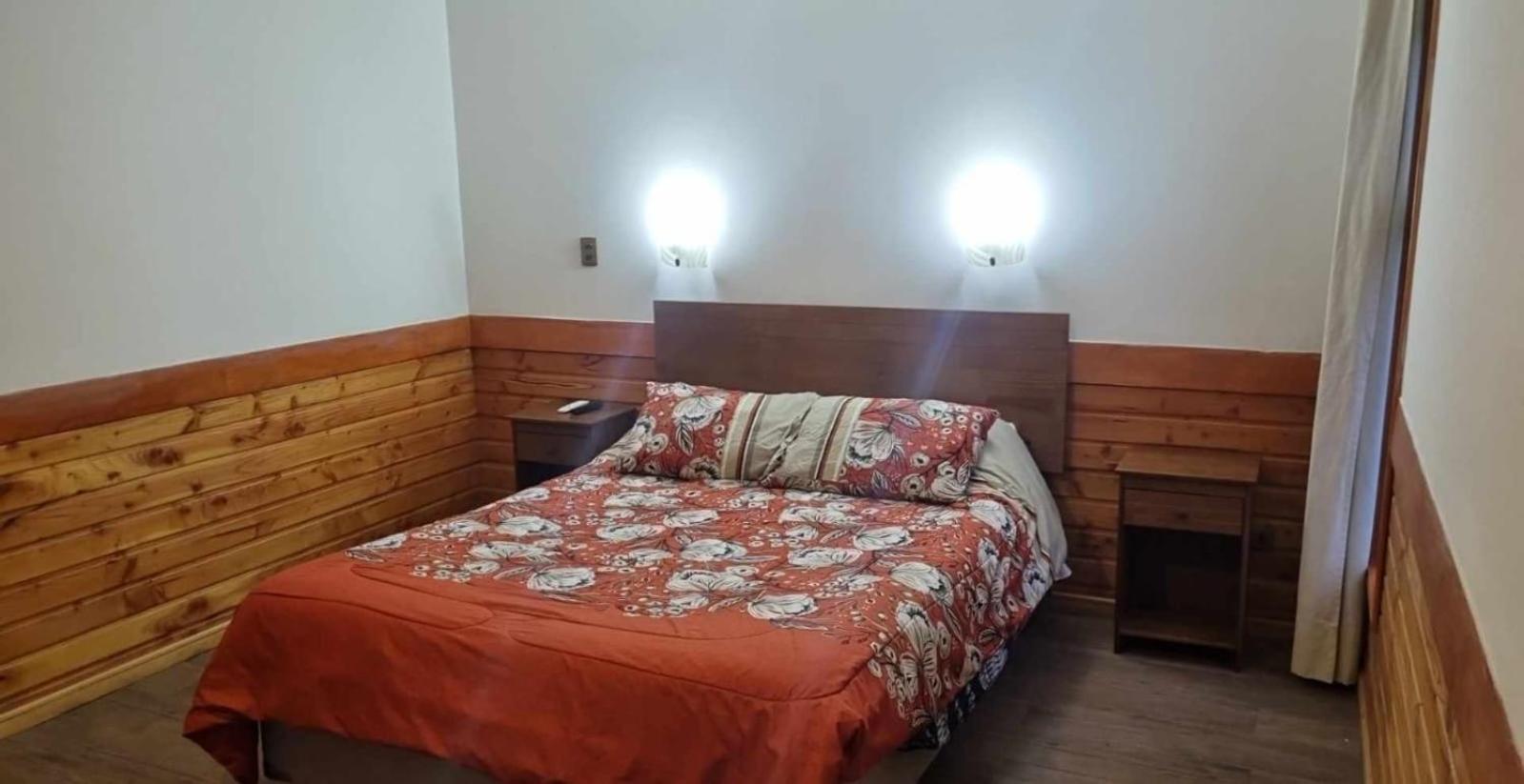 One-Bedroom House photo 1