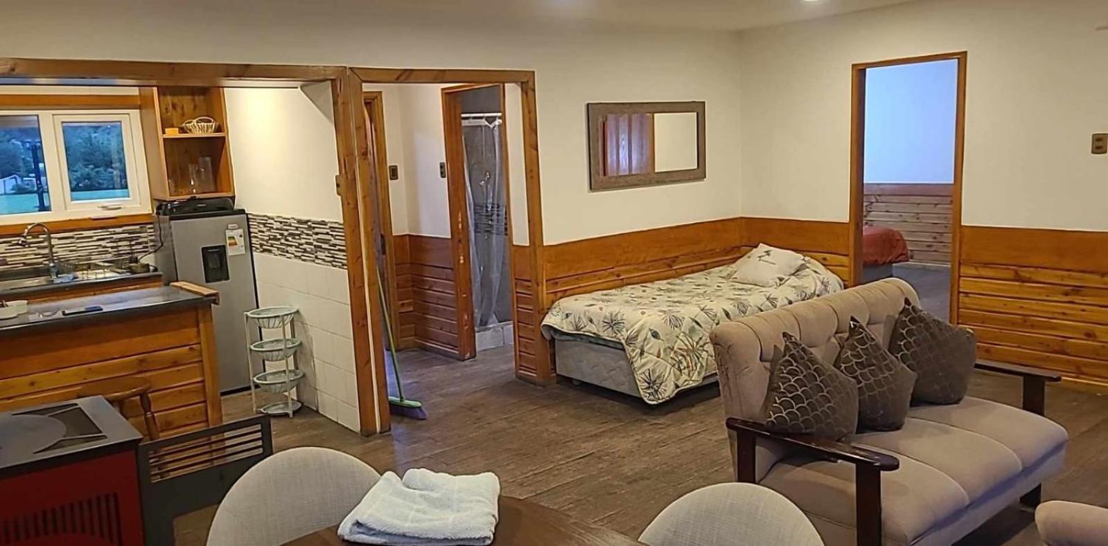 One-Bedroom House photo 3