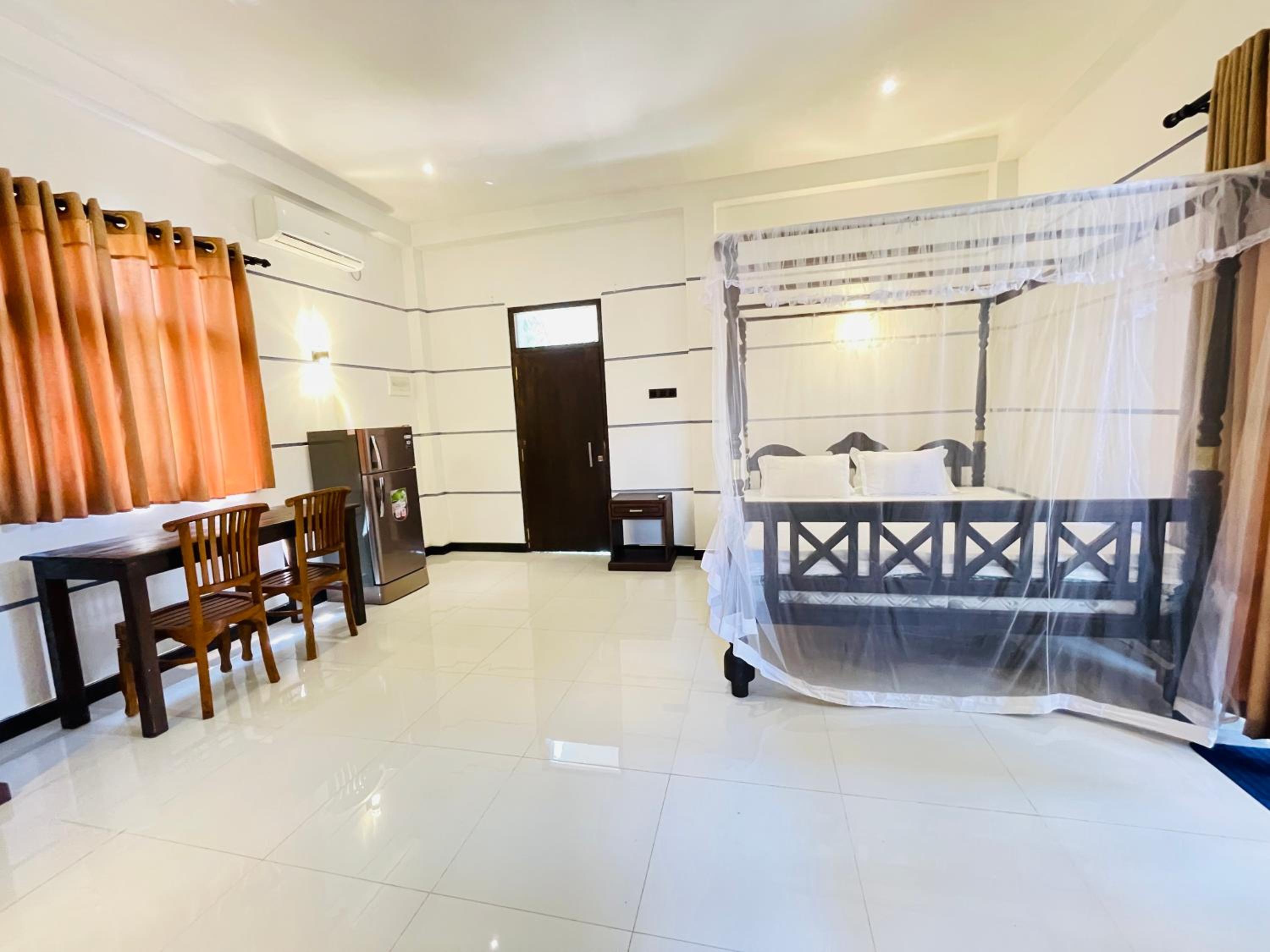 One-Bedroom Apartment With Balcony photo 3