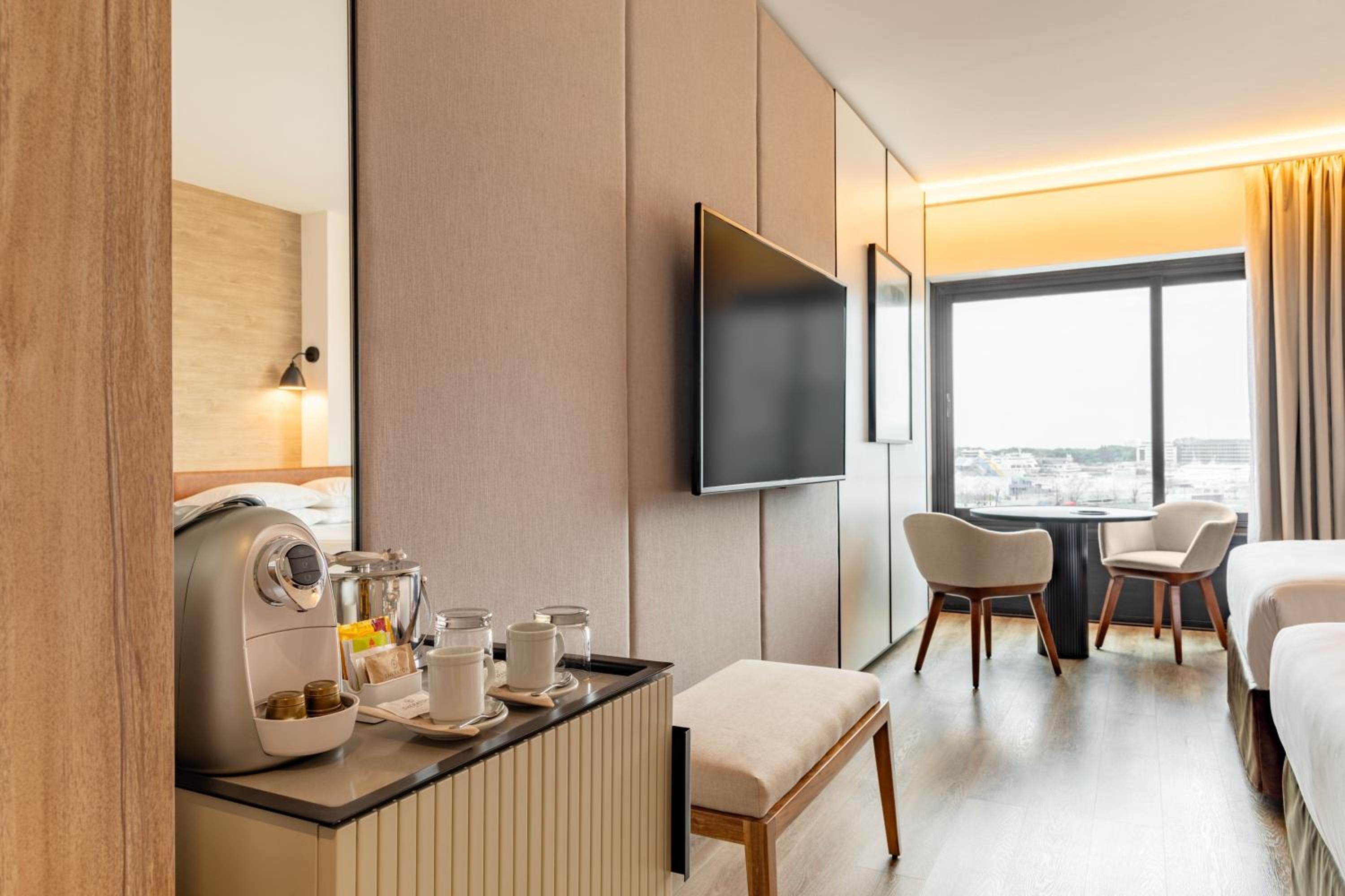 Superior Twin Room - Pool Access