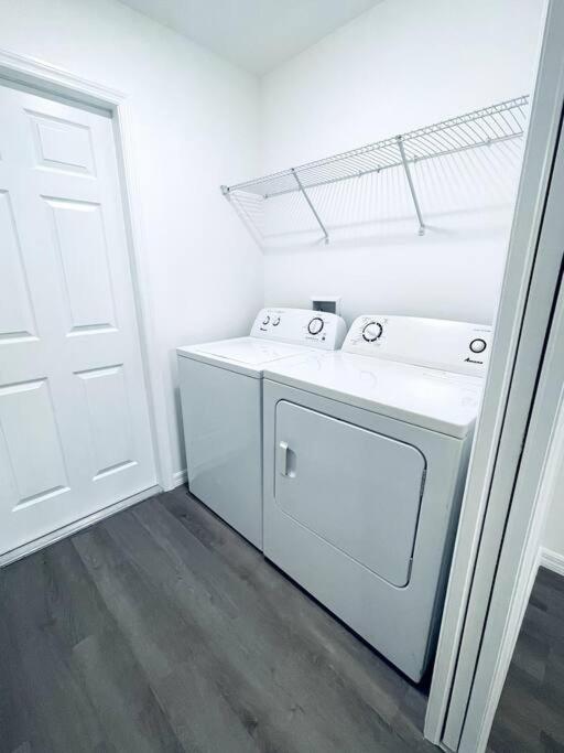 Three-Bedroom House photo 2