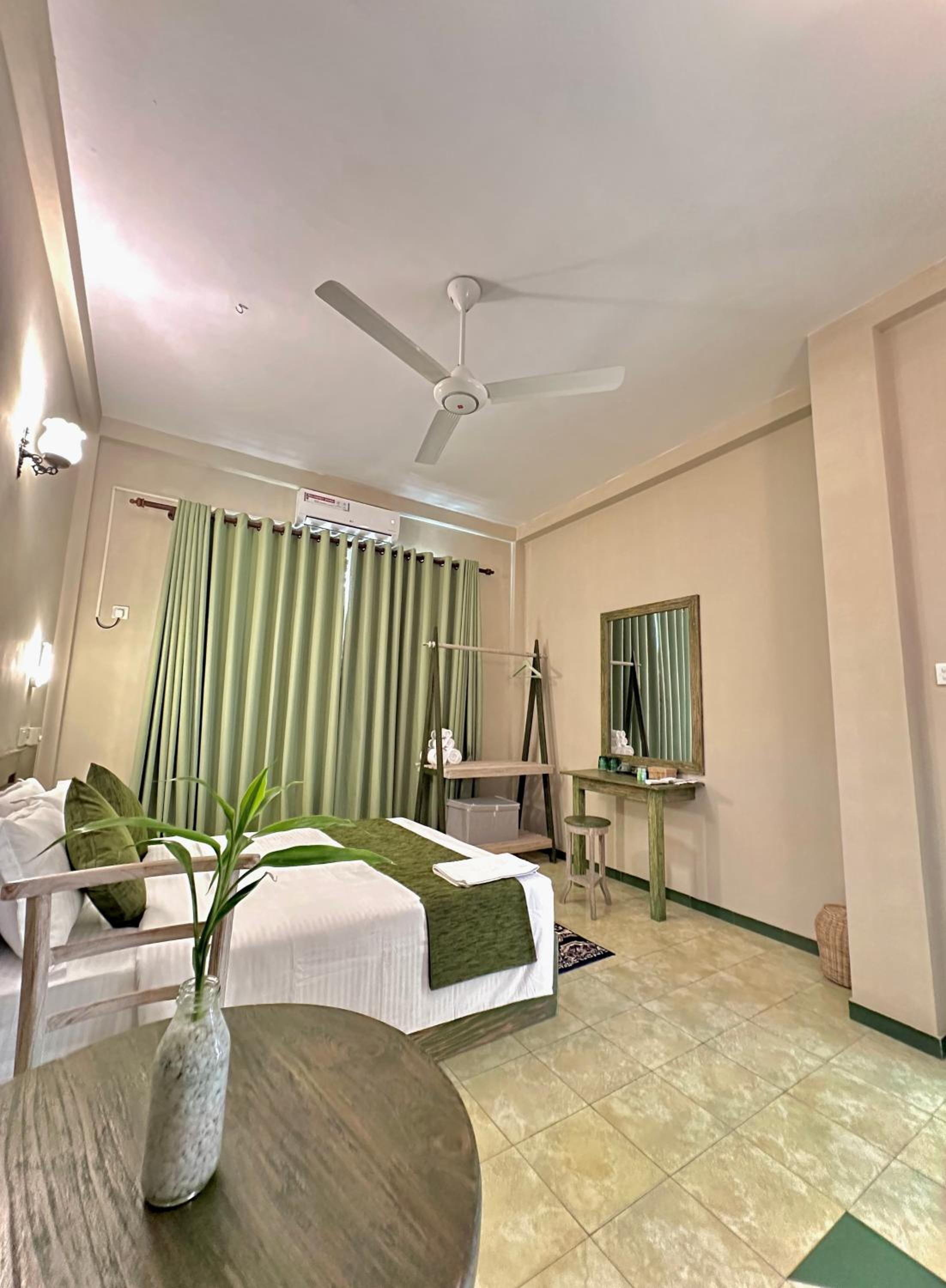 Deluxe Double Room with Balcony photo 1