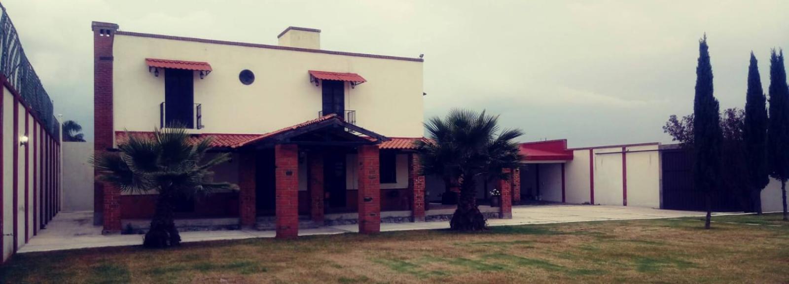 Four-Bedroom House photo 1