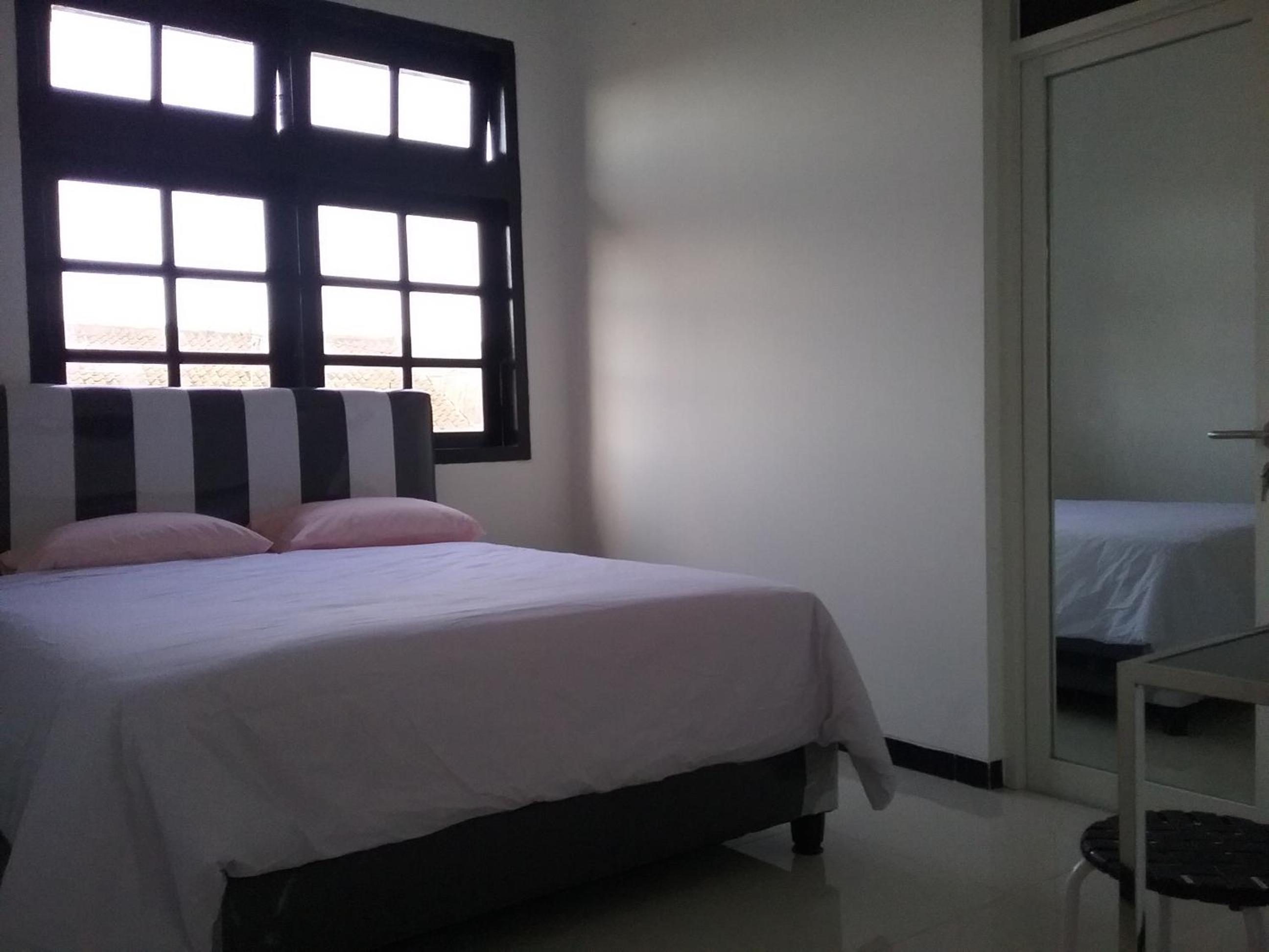 Deluxe Double Room with Bath photo 2