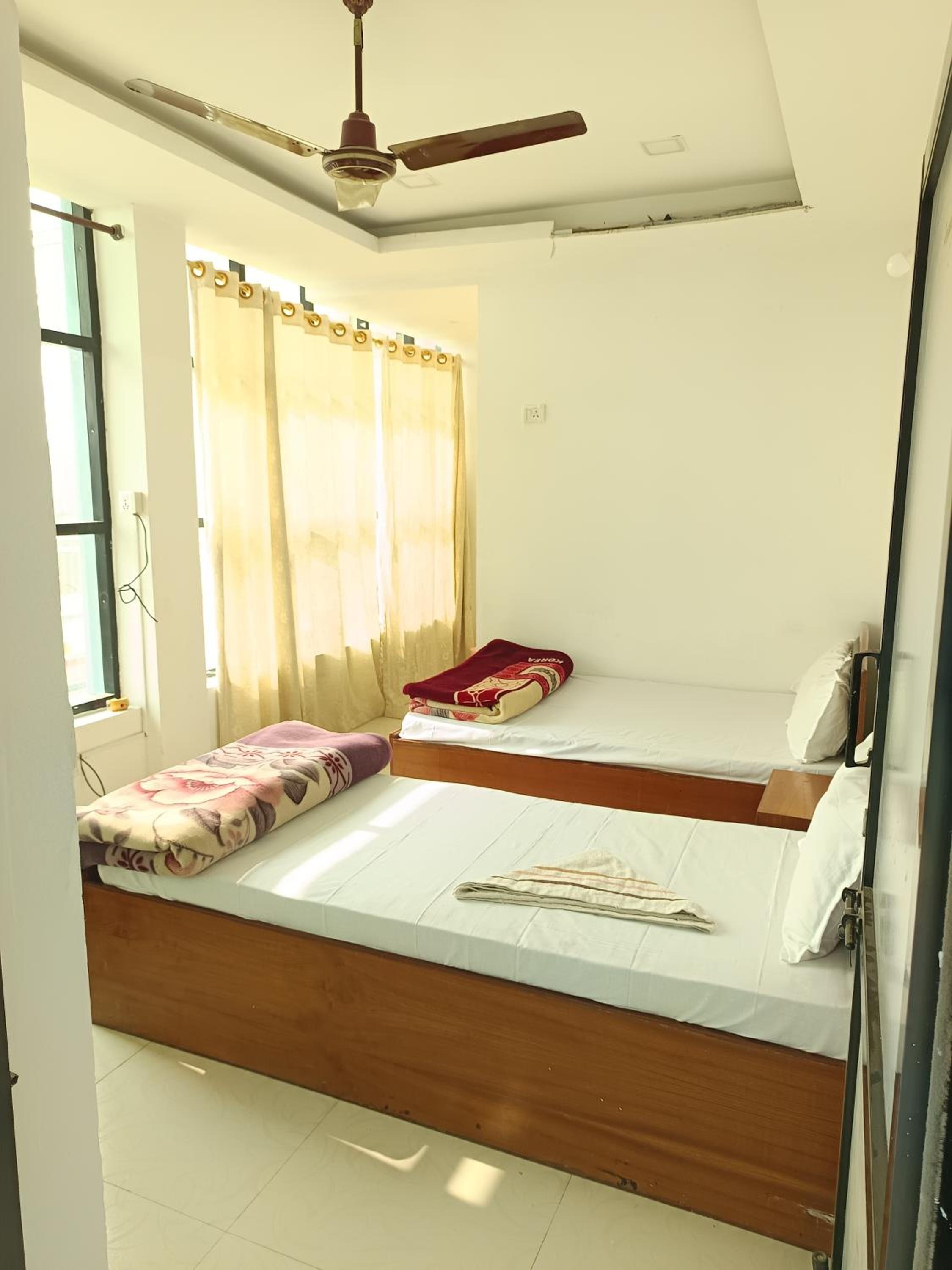Double Room With Private Bathroom photo 3
