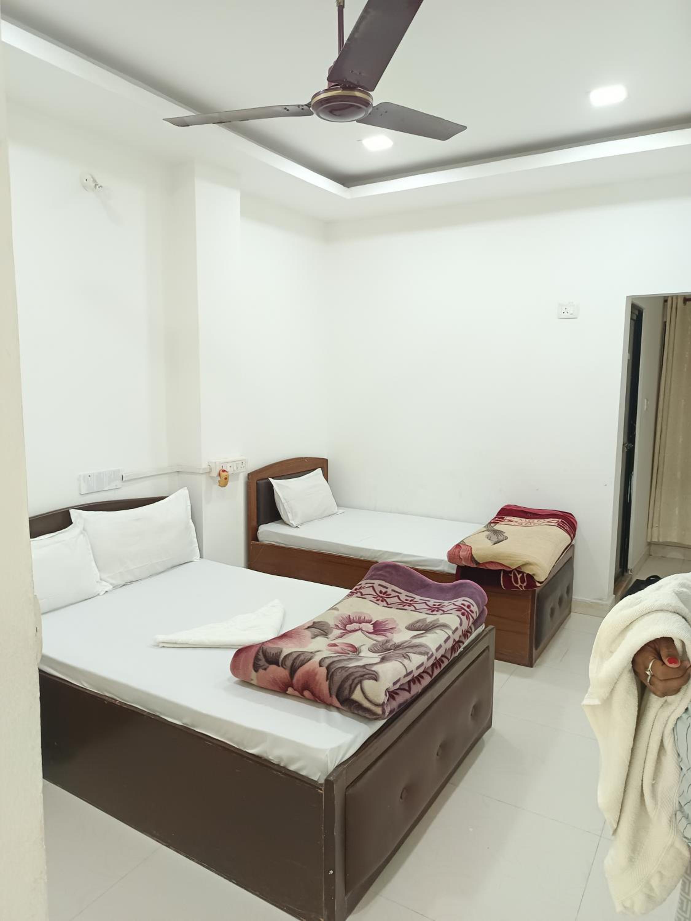 Double Room With Private Bathroom photo 2