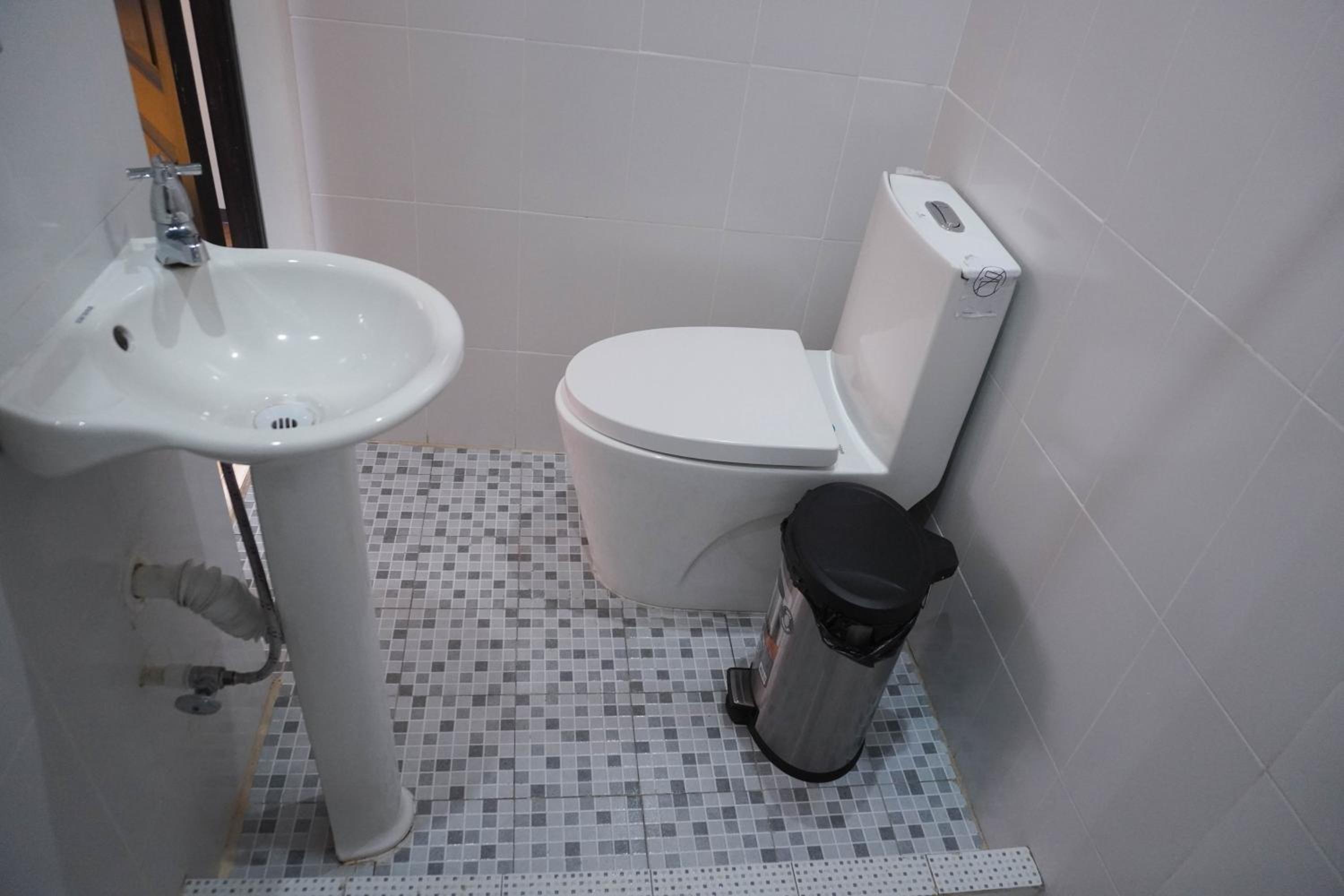 Triple Room with Private Bathroom photo 2