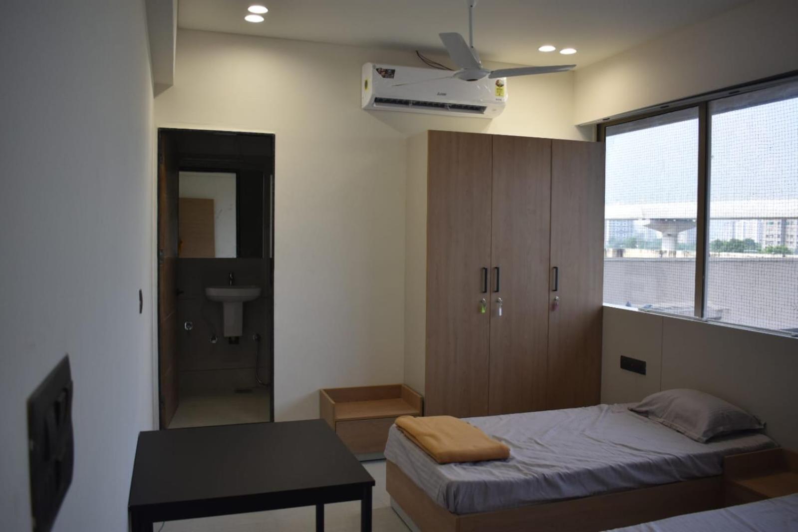 Single Bed in Dormitory Room photo 1