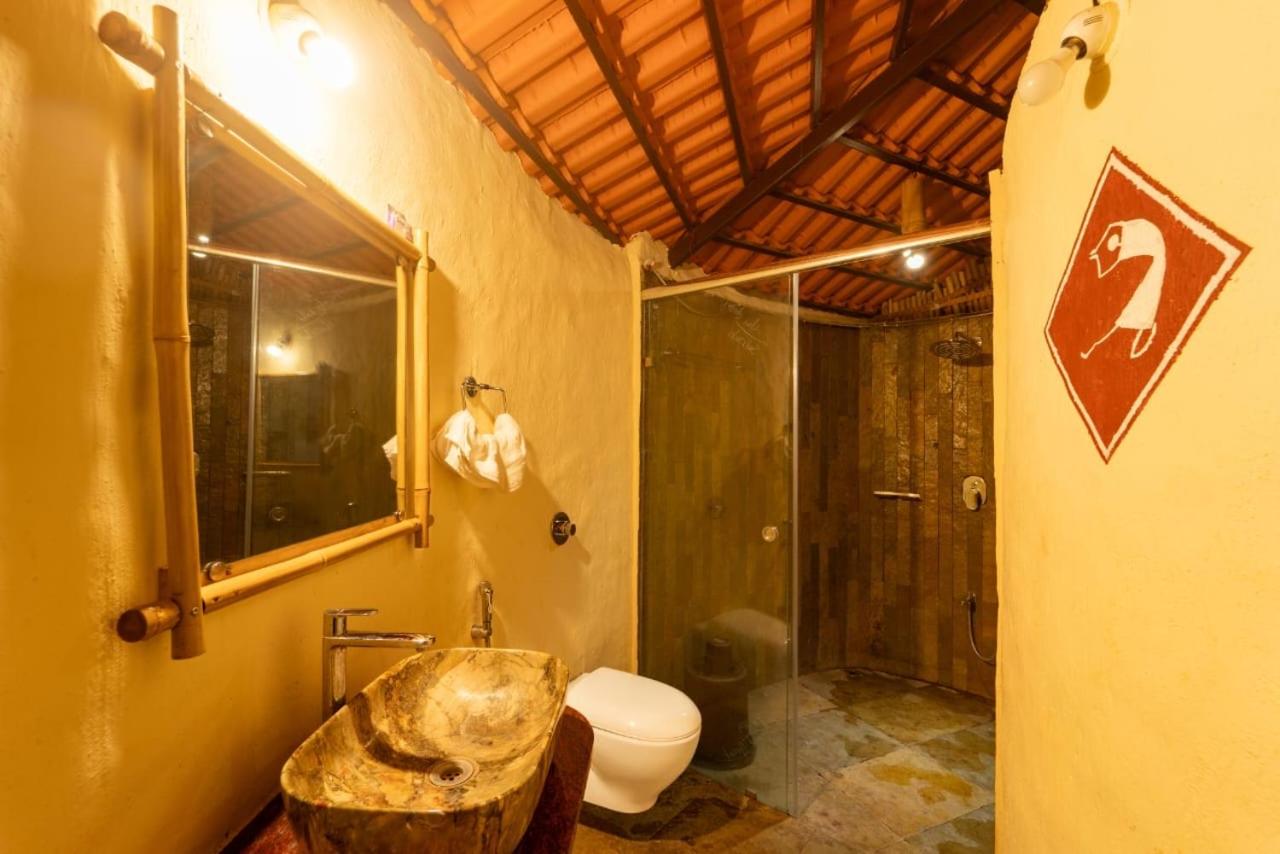 Deluxe Double Room (2 Adults + 1 Child) photo 2