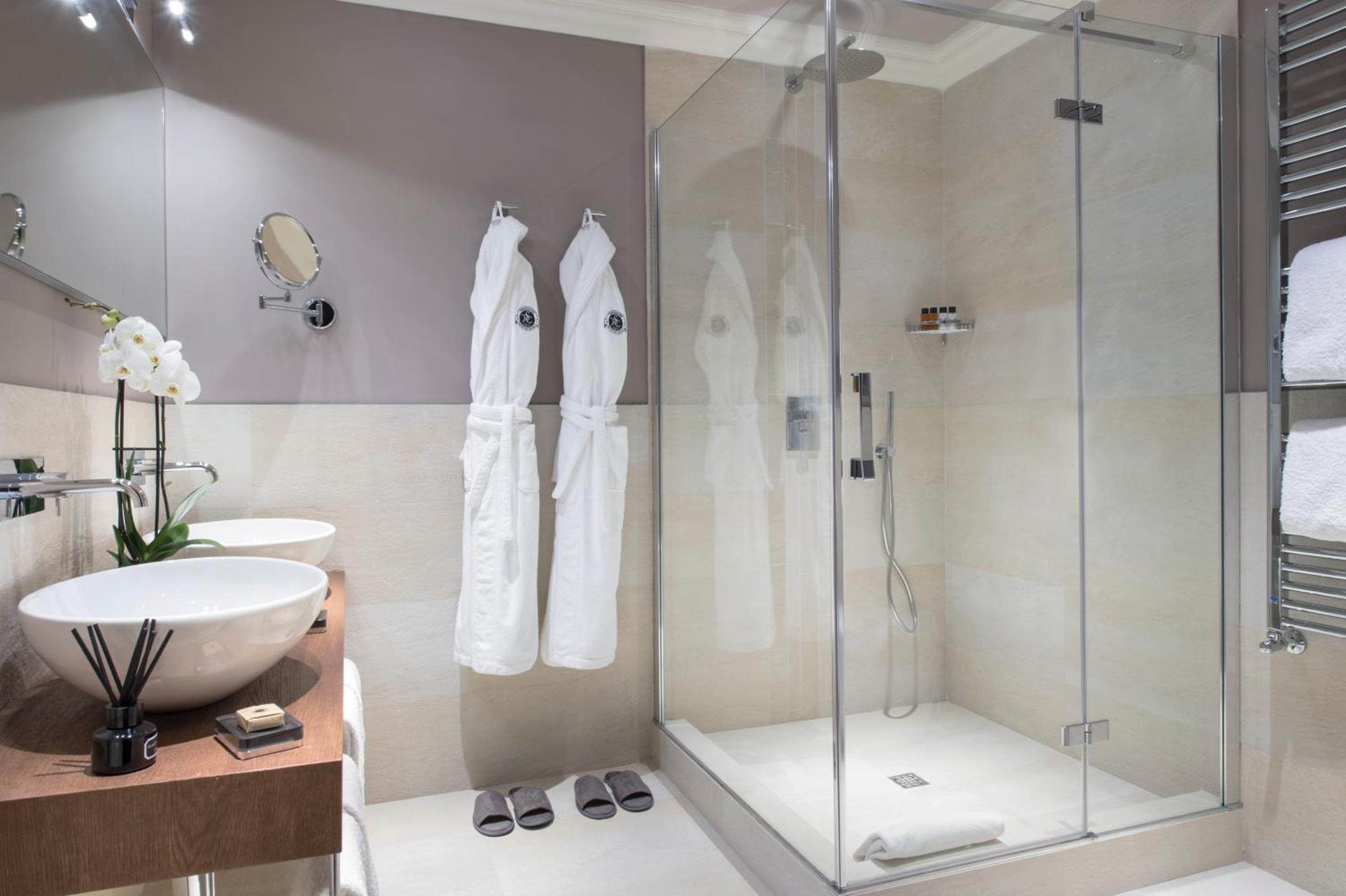Prestige Suite photo 2