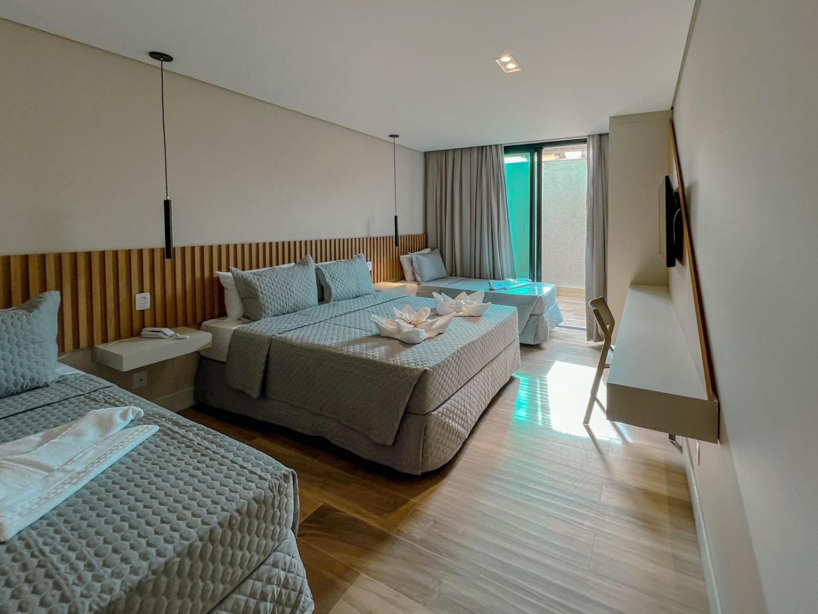 Suite with City View photo 3