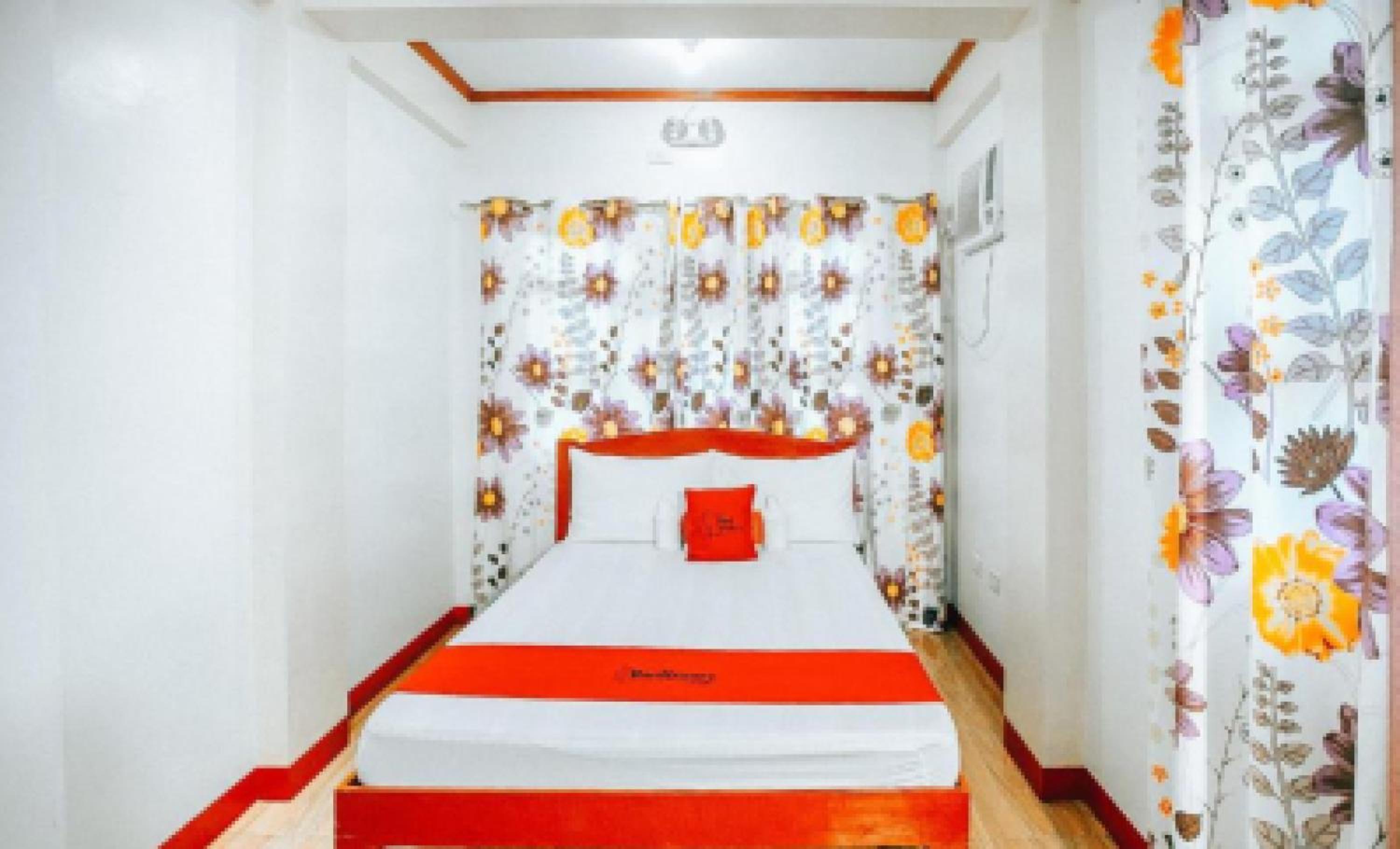 Deluxe Double or Twin Room - Photo 2