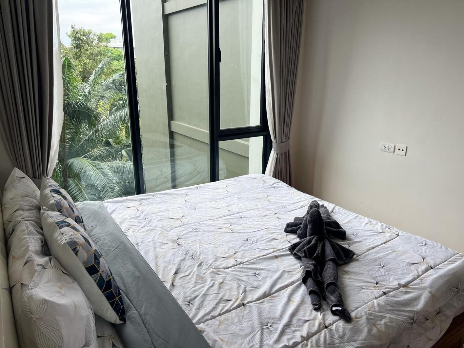 Apartment with Pool View  - Photo 26