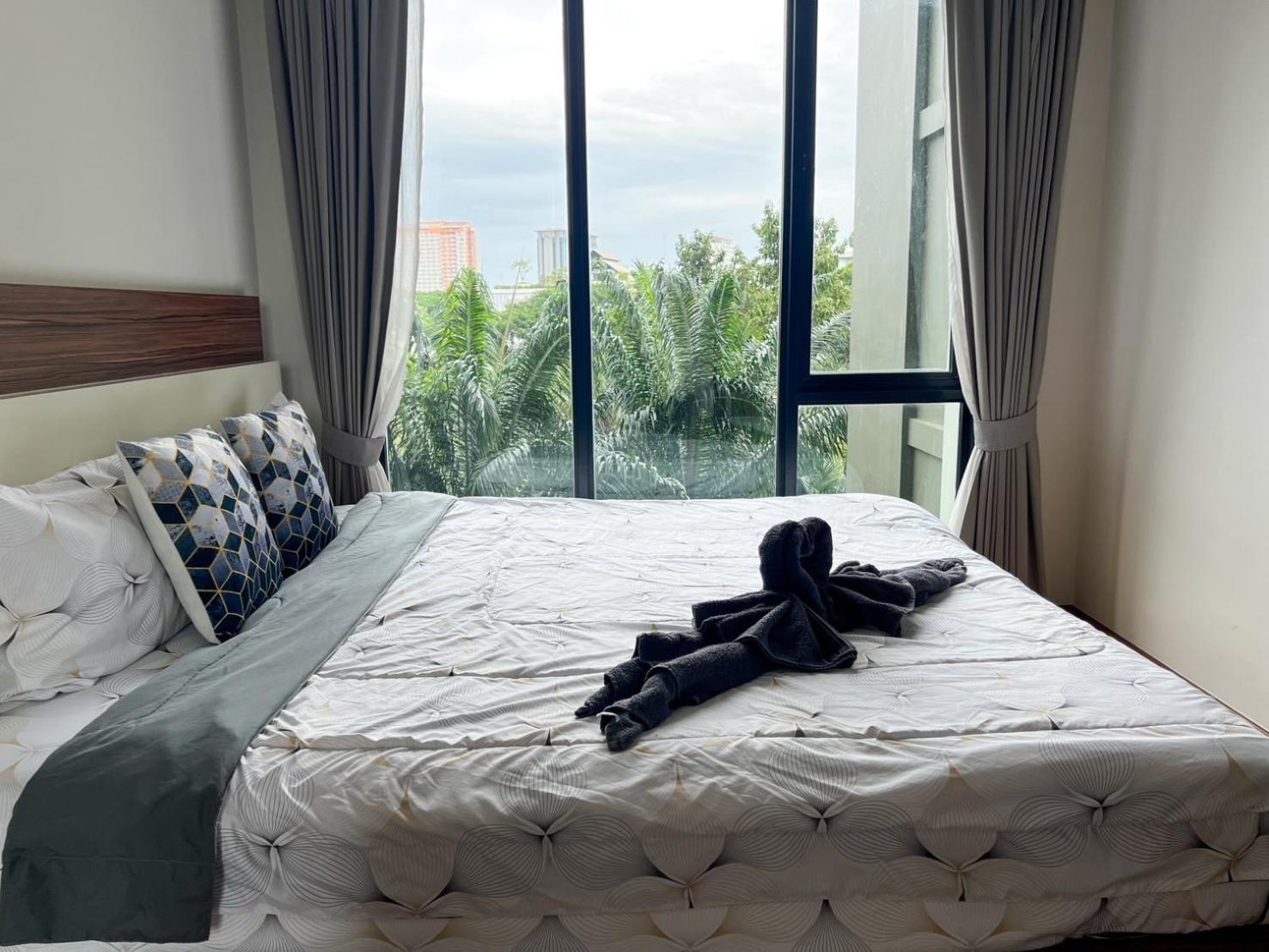 Apartment with Pool View  - Photo 29