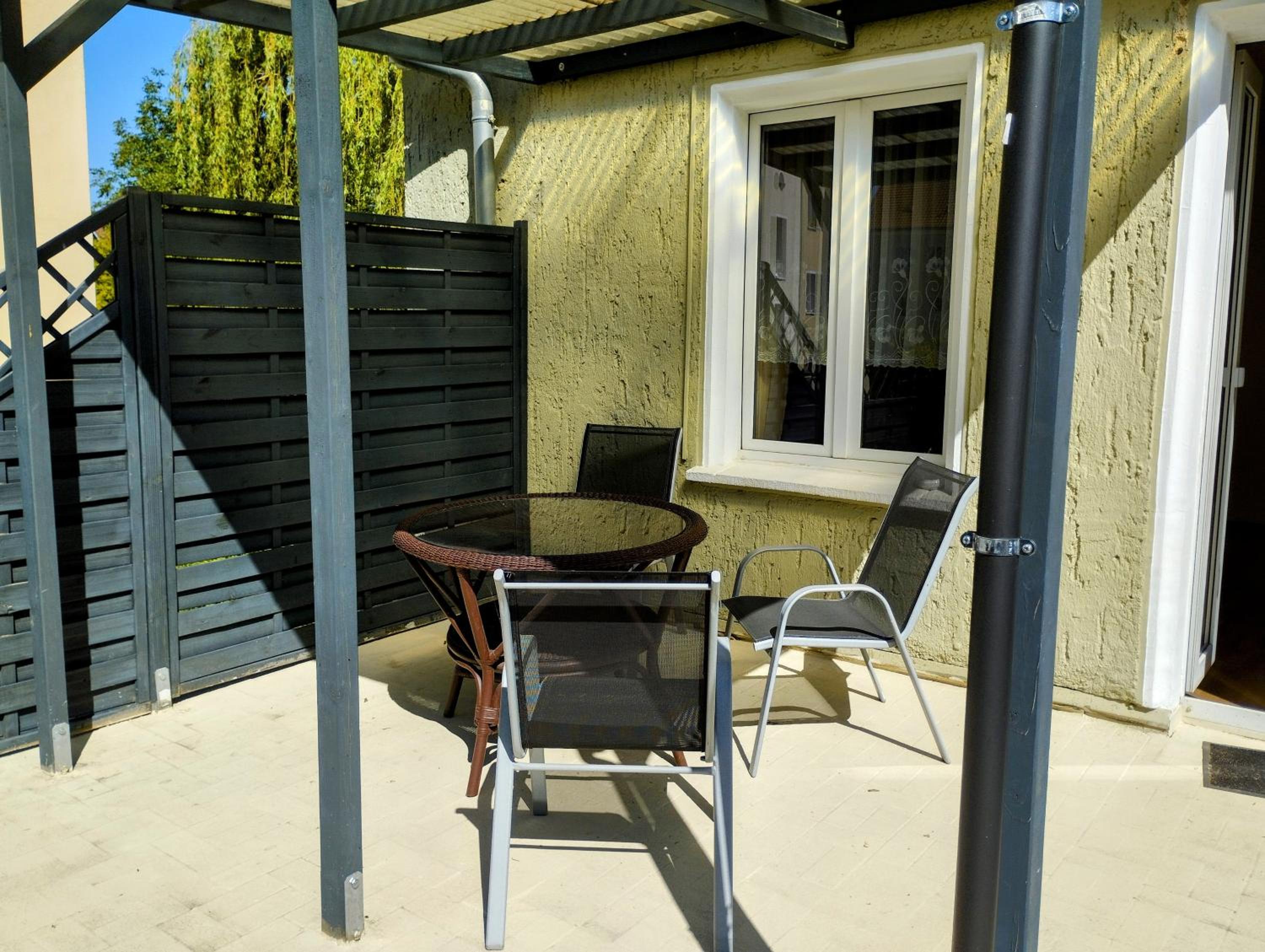 One-Bedroom Apartment with Balcony photo 2