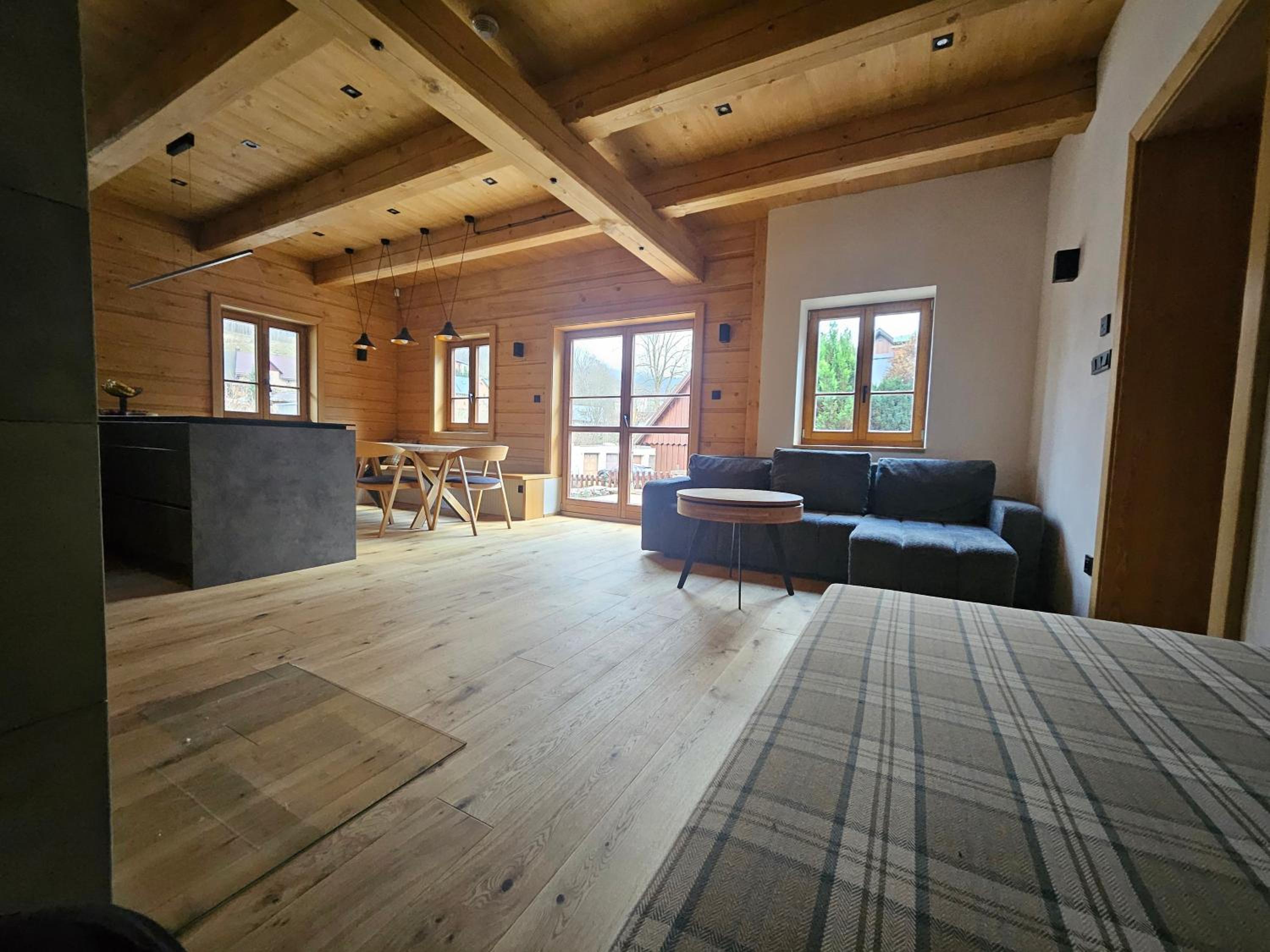 Three-Bedroom Apartment photo 1