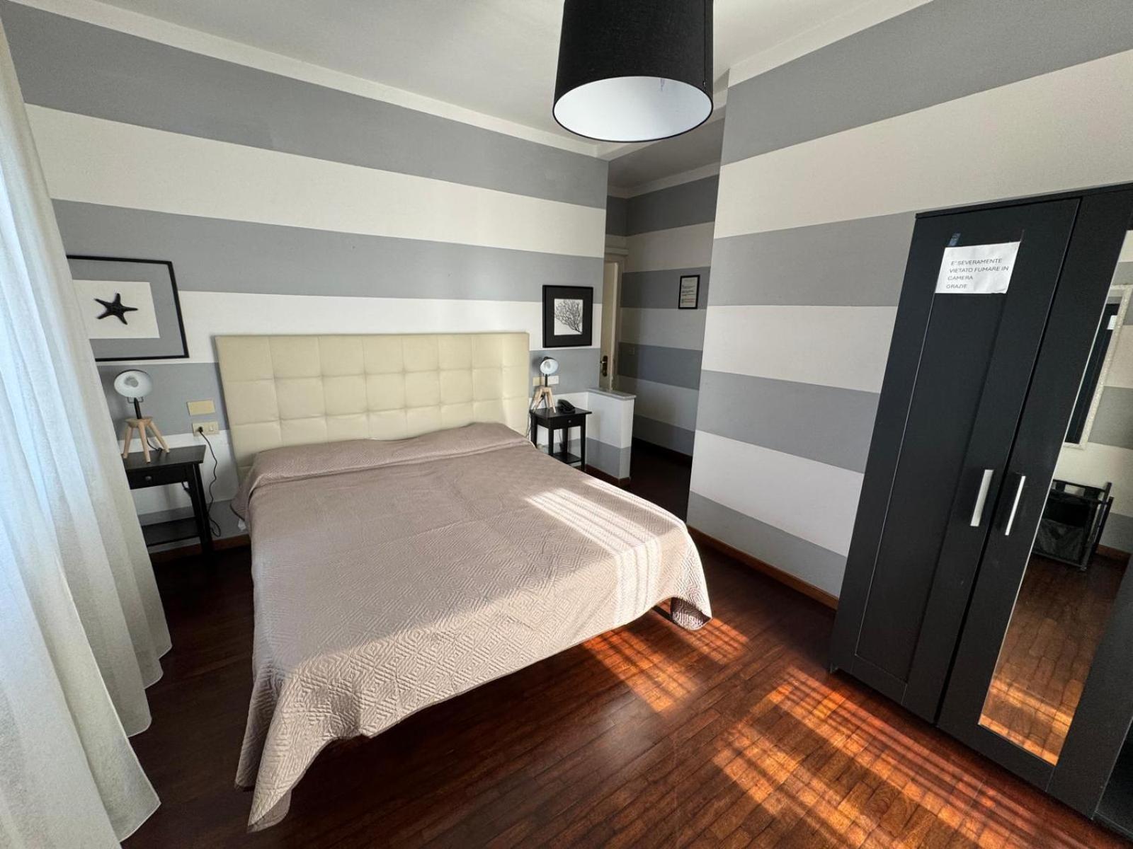 Double or Twin Room photo 1