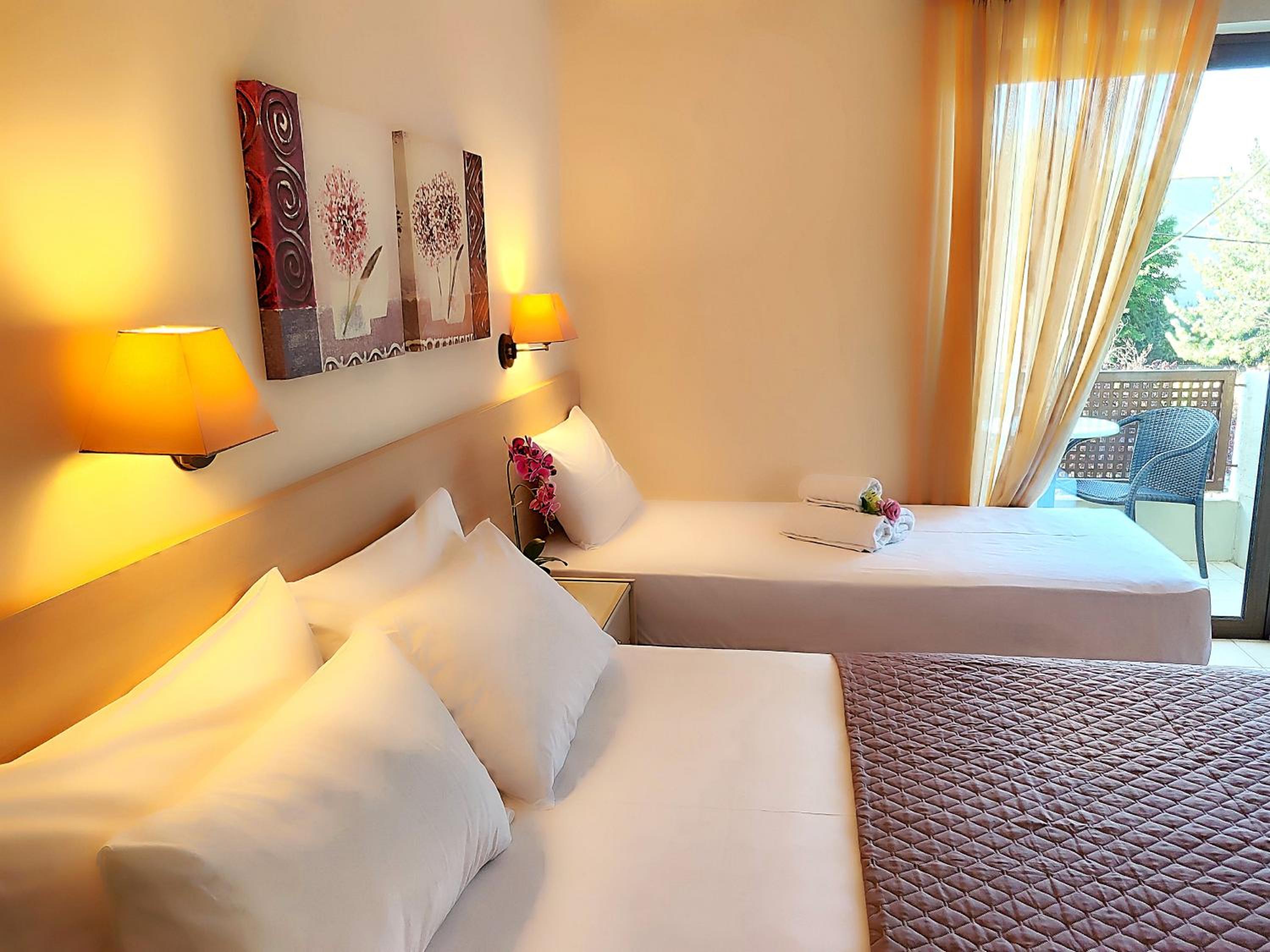 Standard Triple Room photo 3