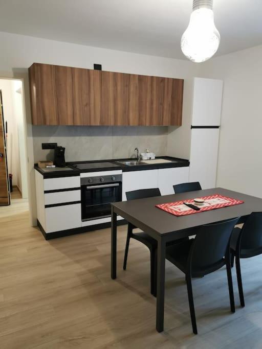 Apartment with View and Balcony photo 2
