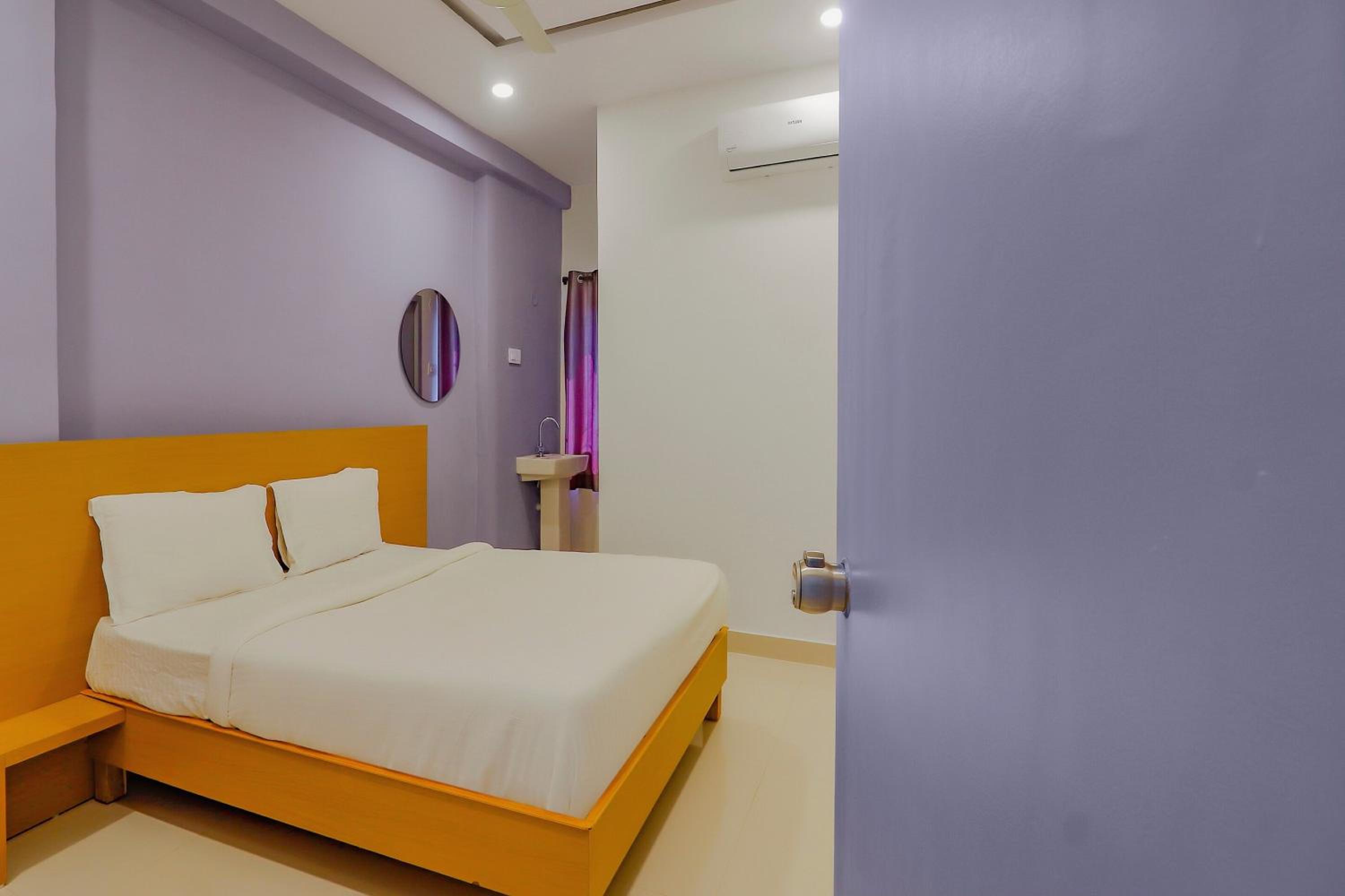 Deluxe Triple Room photo 3