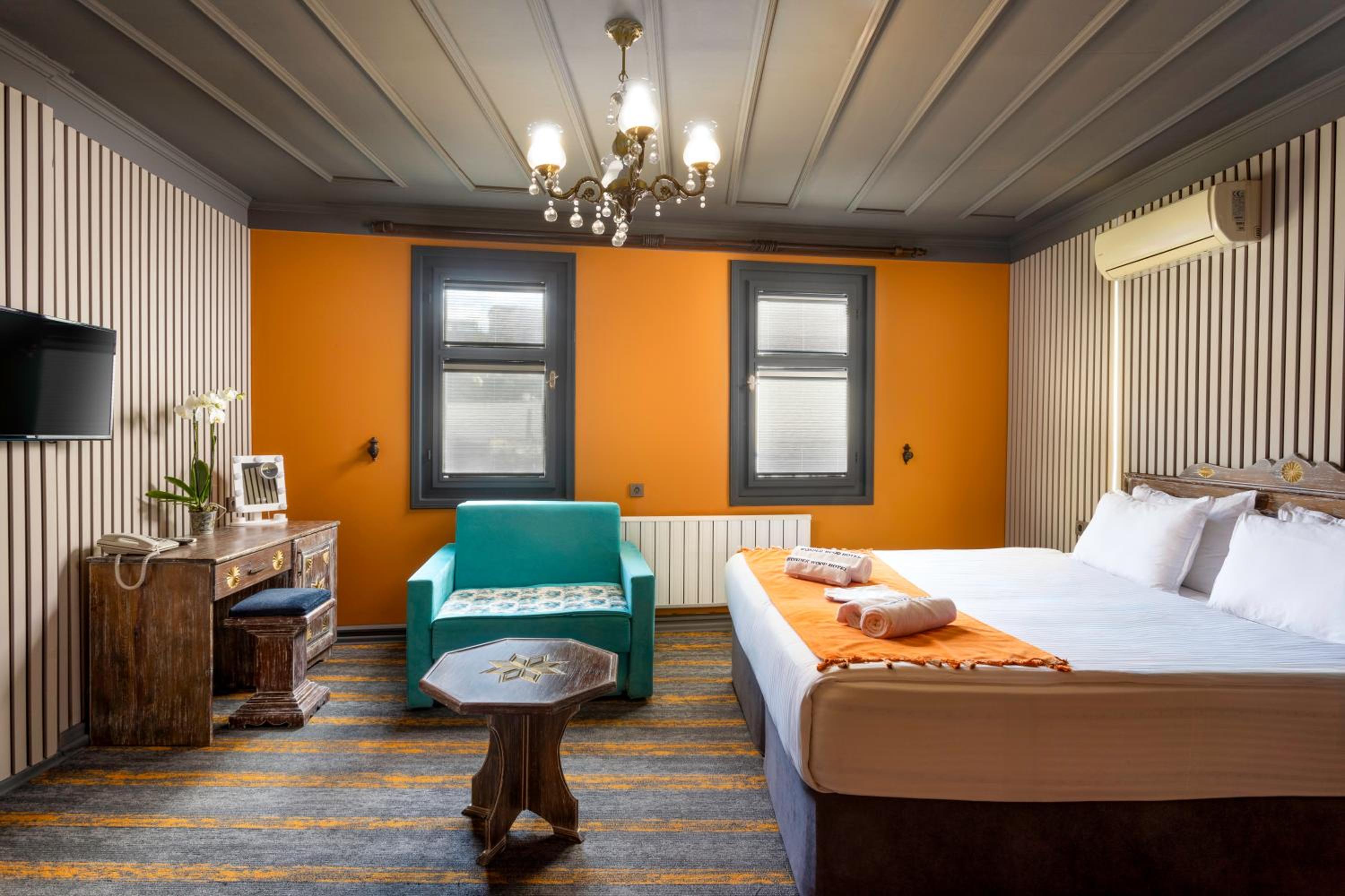 Deluxe Double Room with Extra Bed photo 2