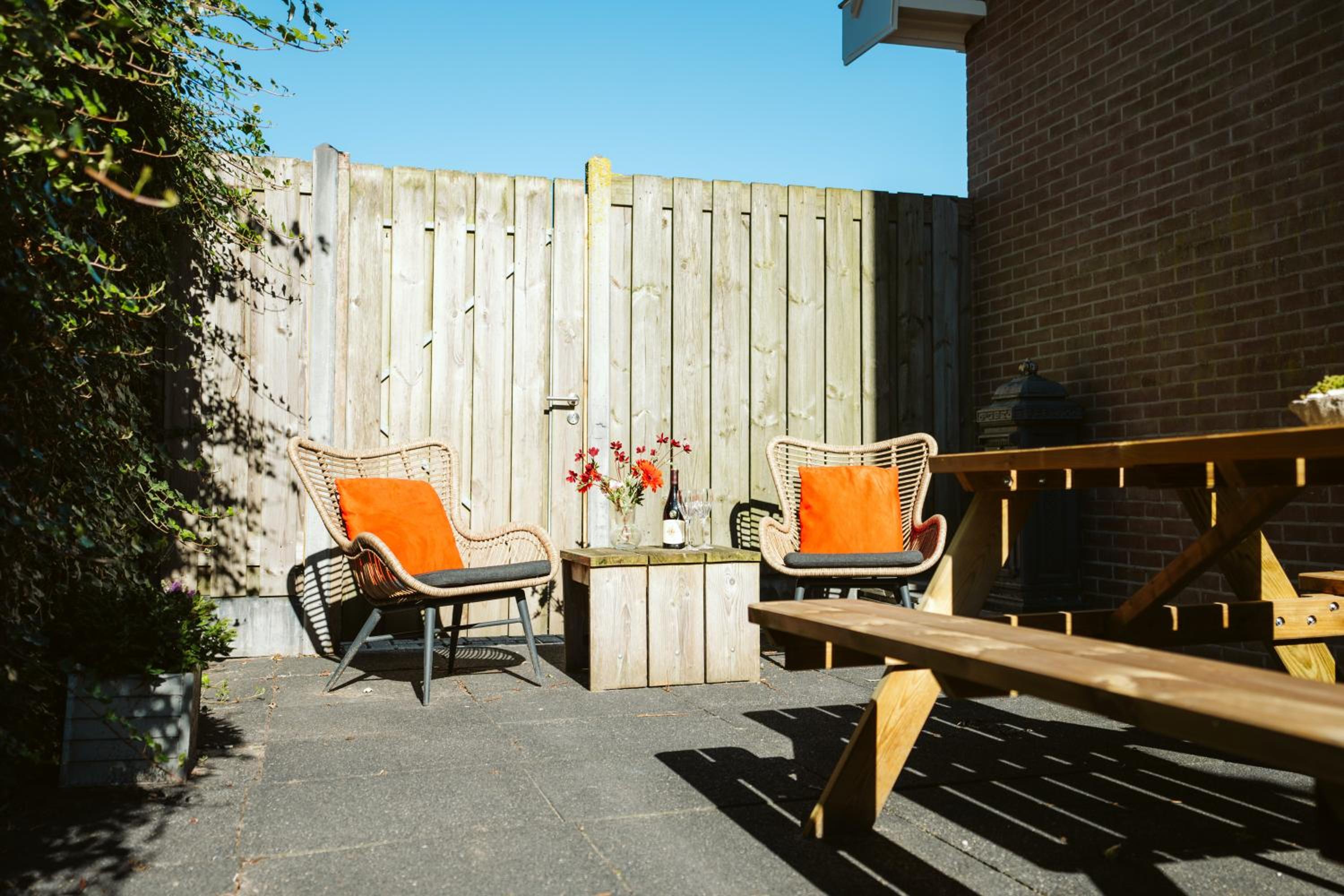 Two-Bedroom Apartment with Terrace photo 2