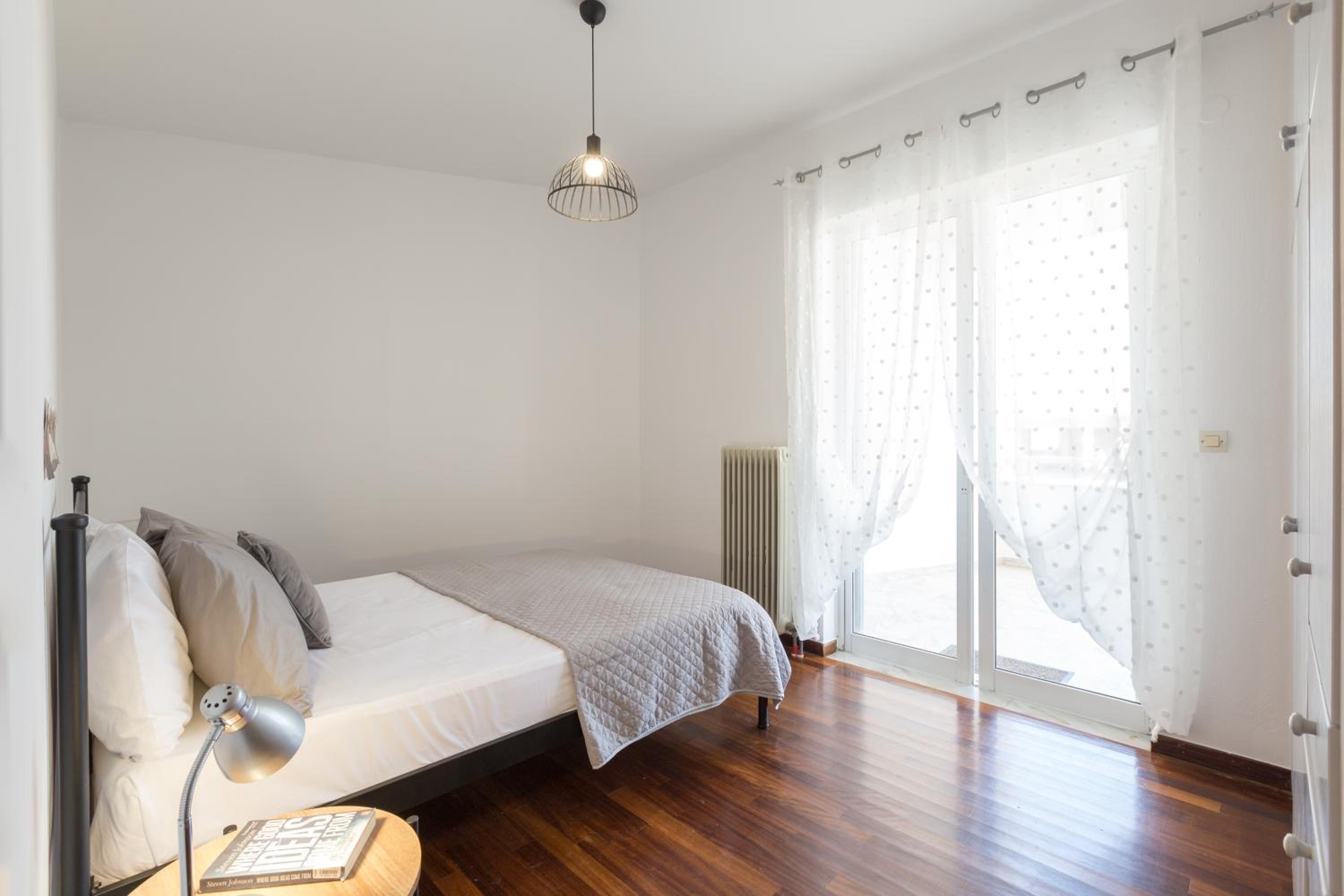 One-Bedroom Apartment with Balcony and City View photo 1