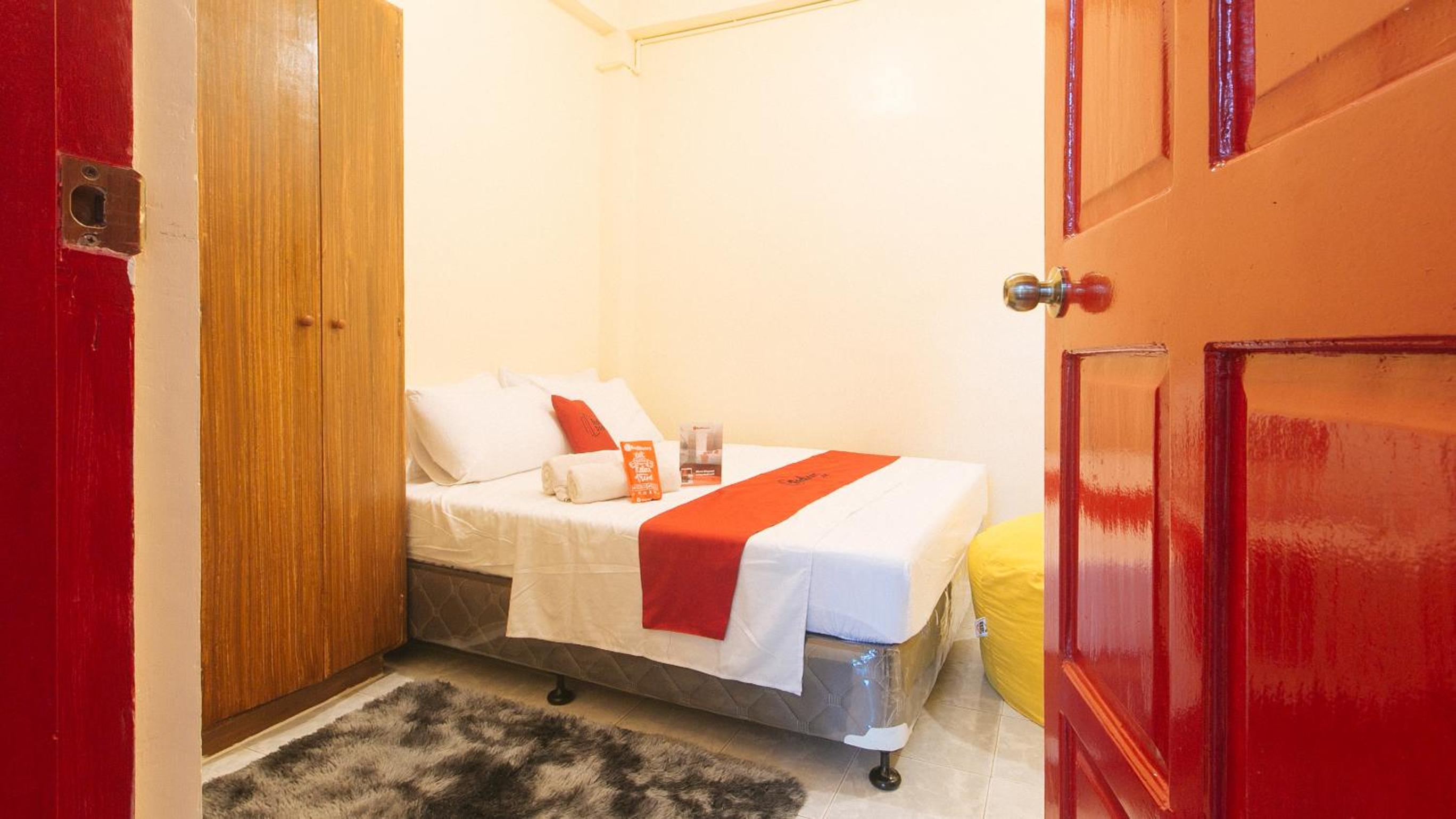 Double Room - Photo 6