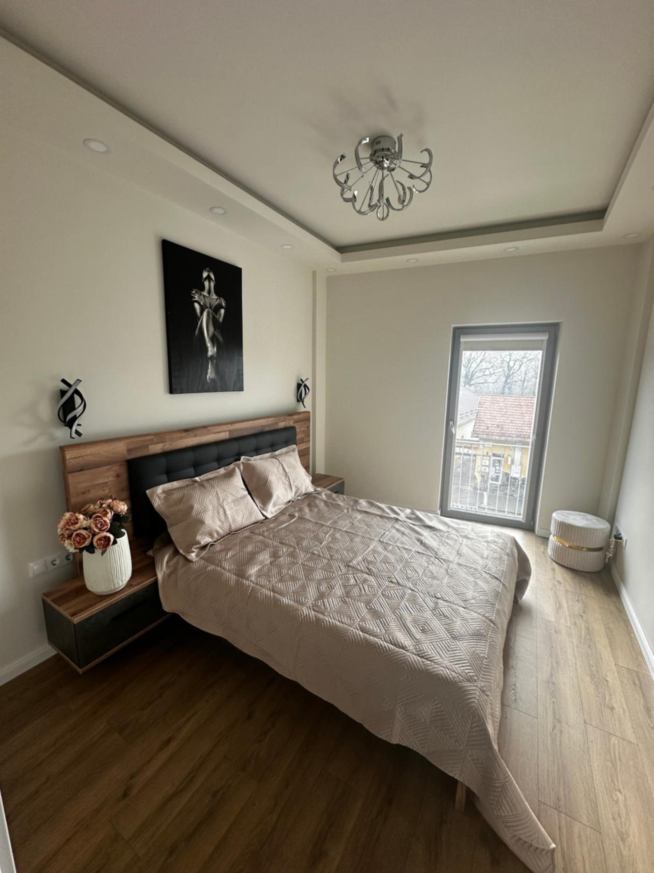 Two-Bedroom Apartment with City View photo 1