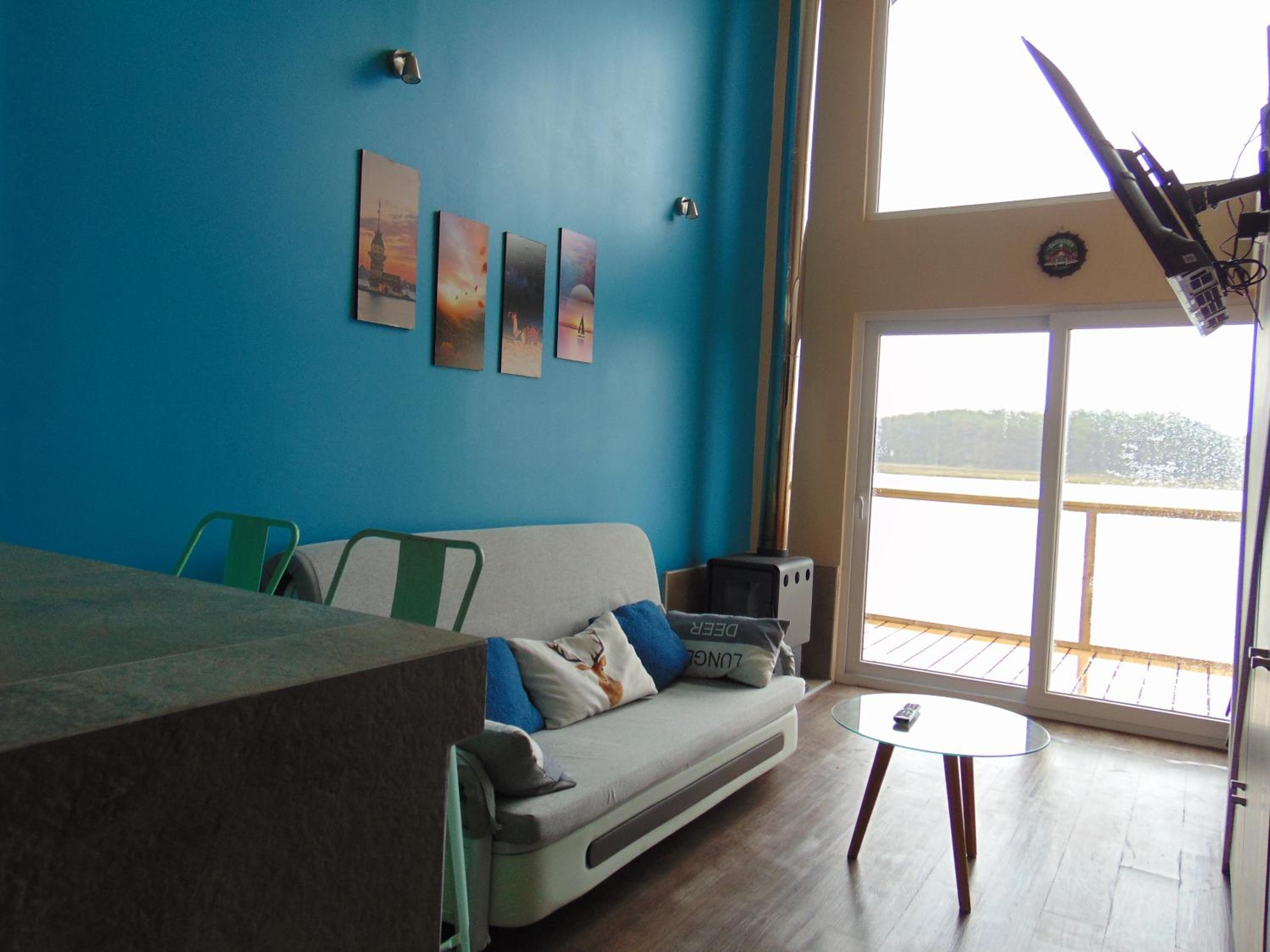 One-Bedroom Apartment photo 3