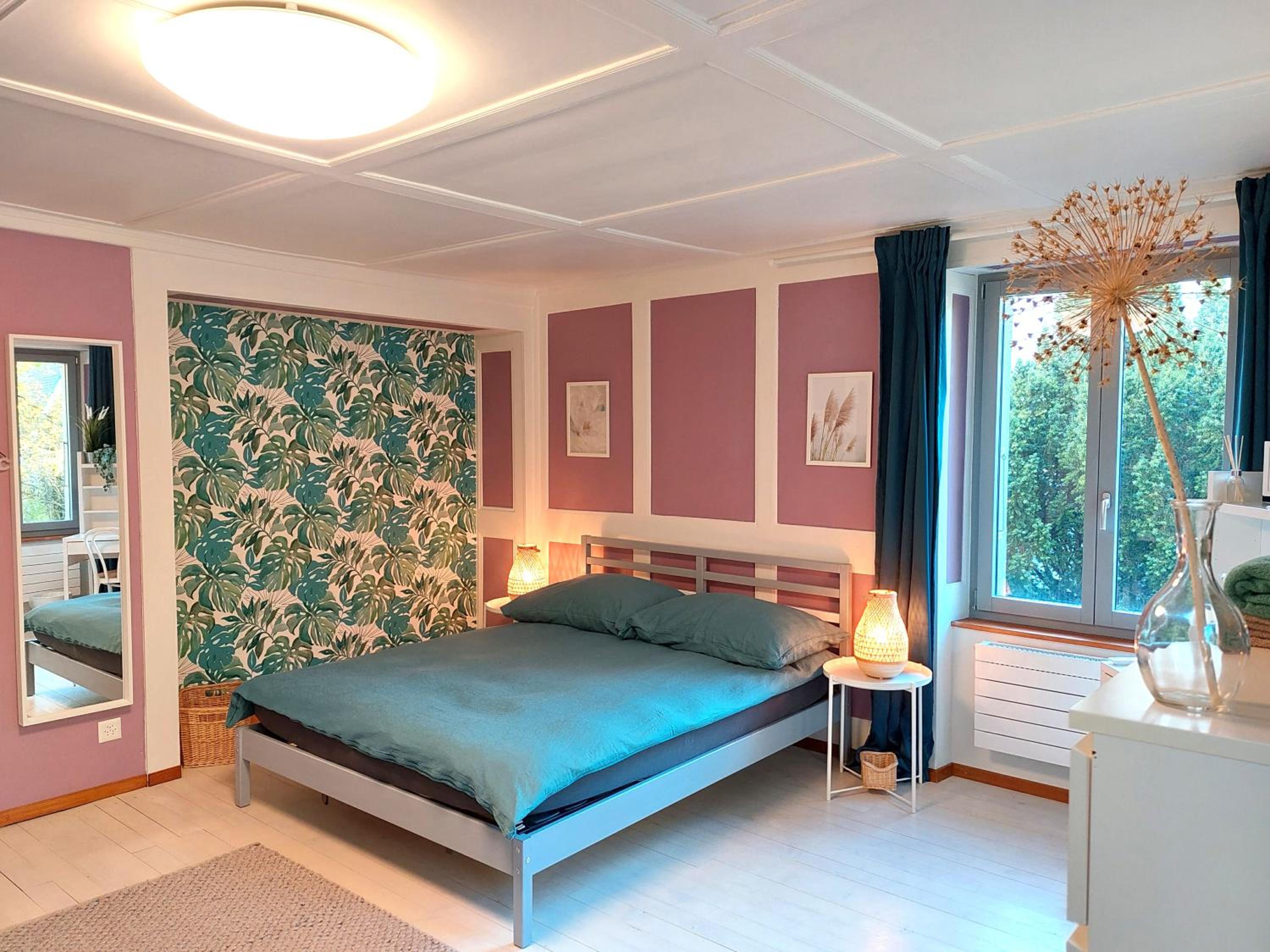 Queen Room