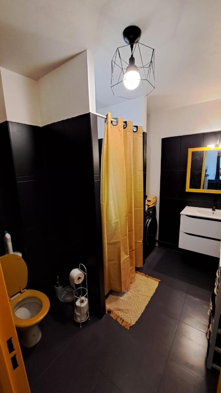 One-Bedroom Apartment photo 3