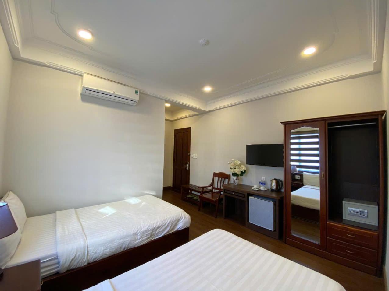 Deluxe Double or Twin Room photo 2