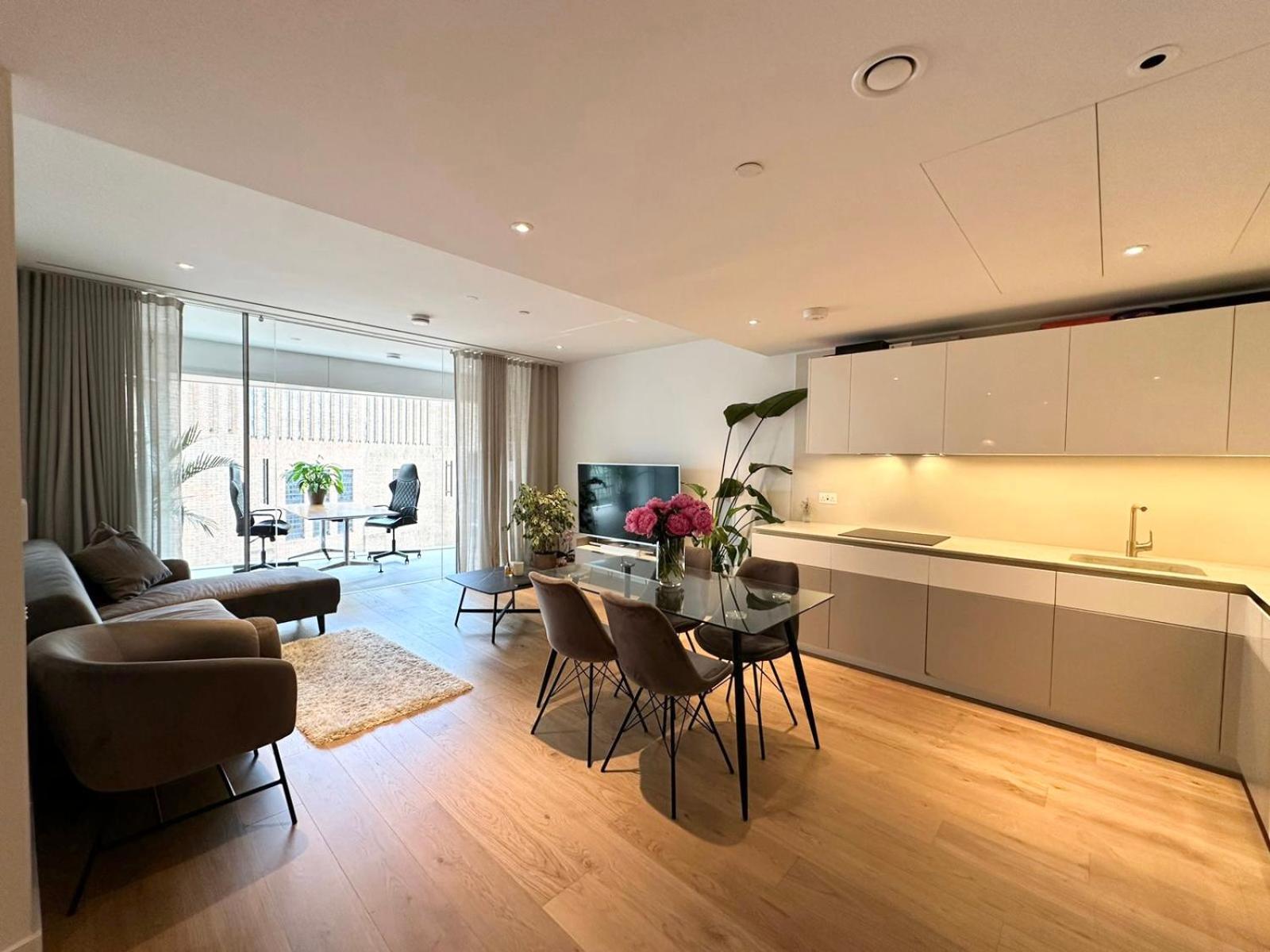 Two-Bedroom Apartment with City View photo 1