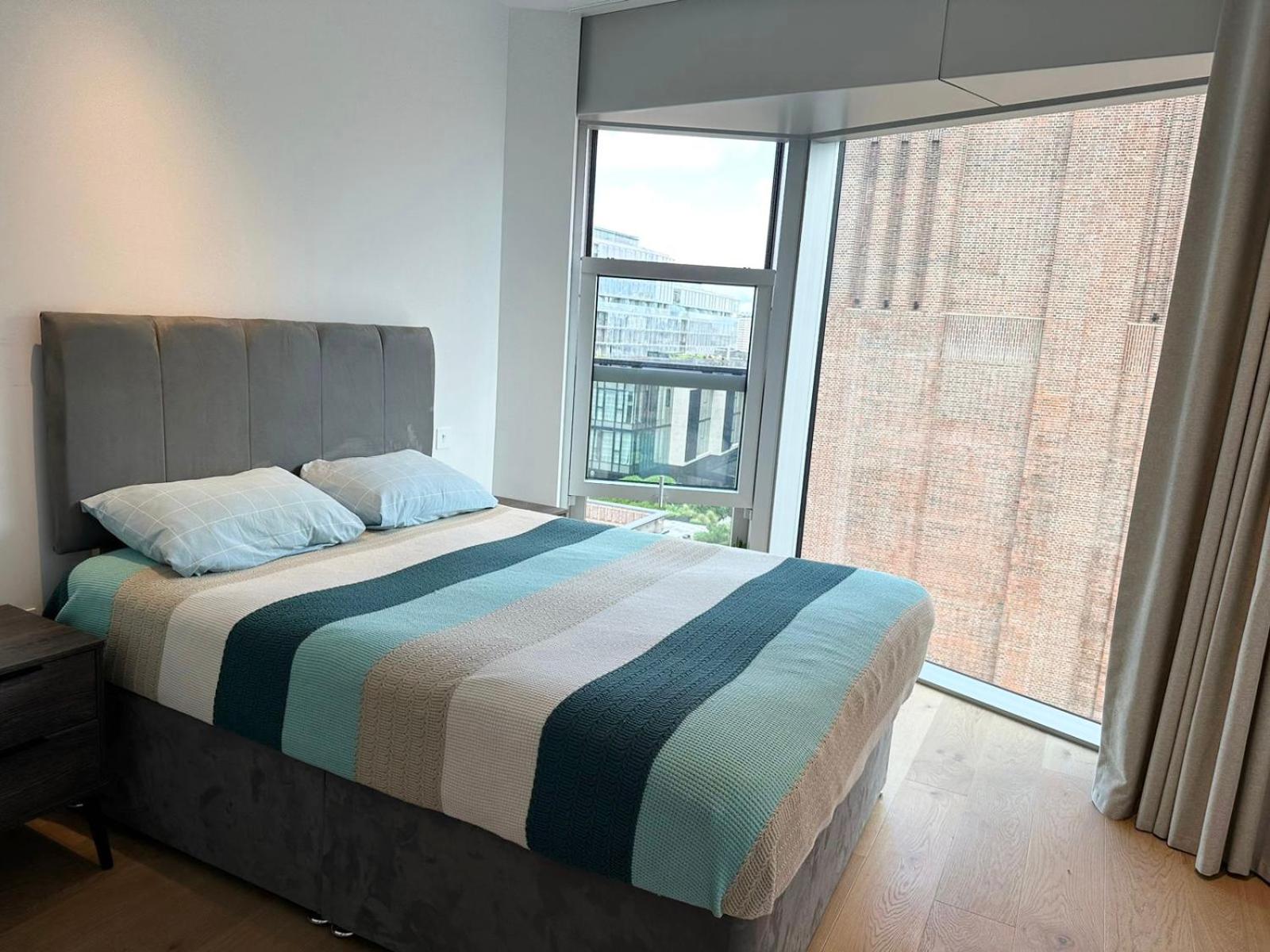 Two-Bedroom Apartment with City View photo 3